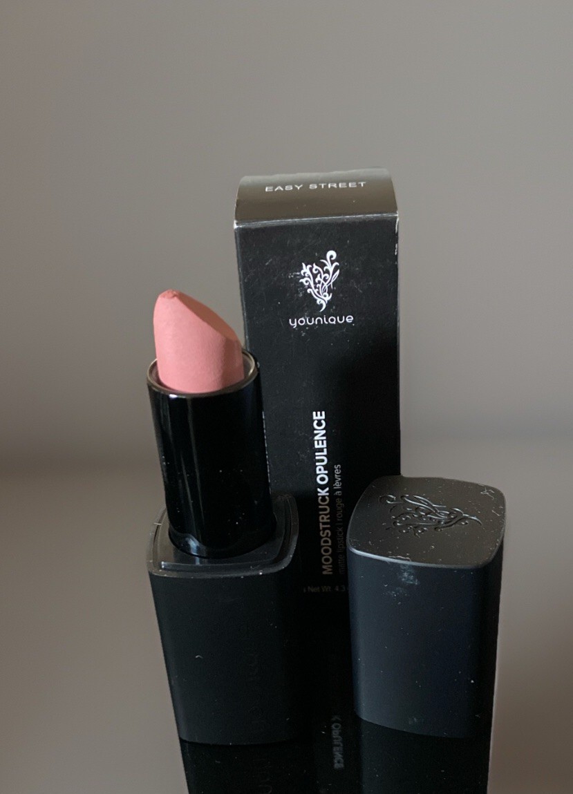 Younique MOODSTRUCK OPULENCE Matte Lipstick EASY STREET New In Box