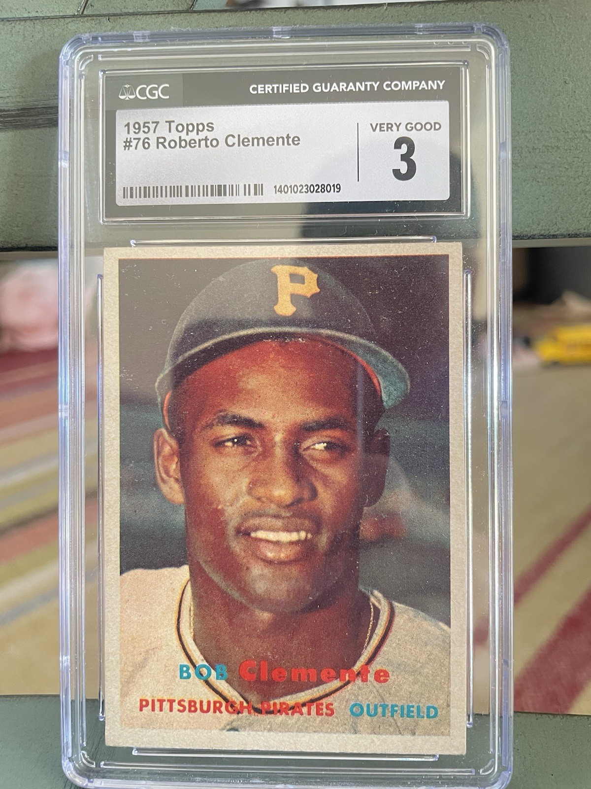 1957 TOPPS #76 ROBERTO CLEMENTE CGC 3 VG HOF 1957 TOPPS #76 ROBERTO CLEMENTE CGC 3 VG HOF