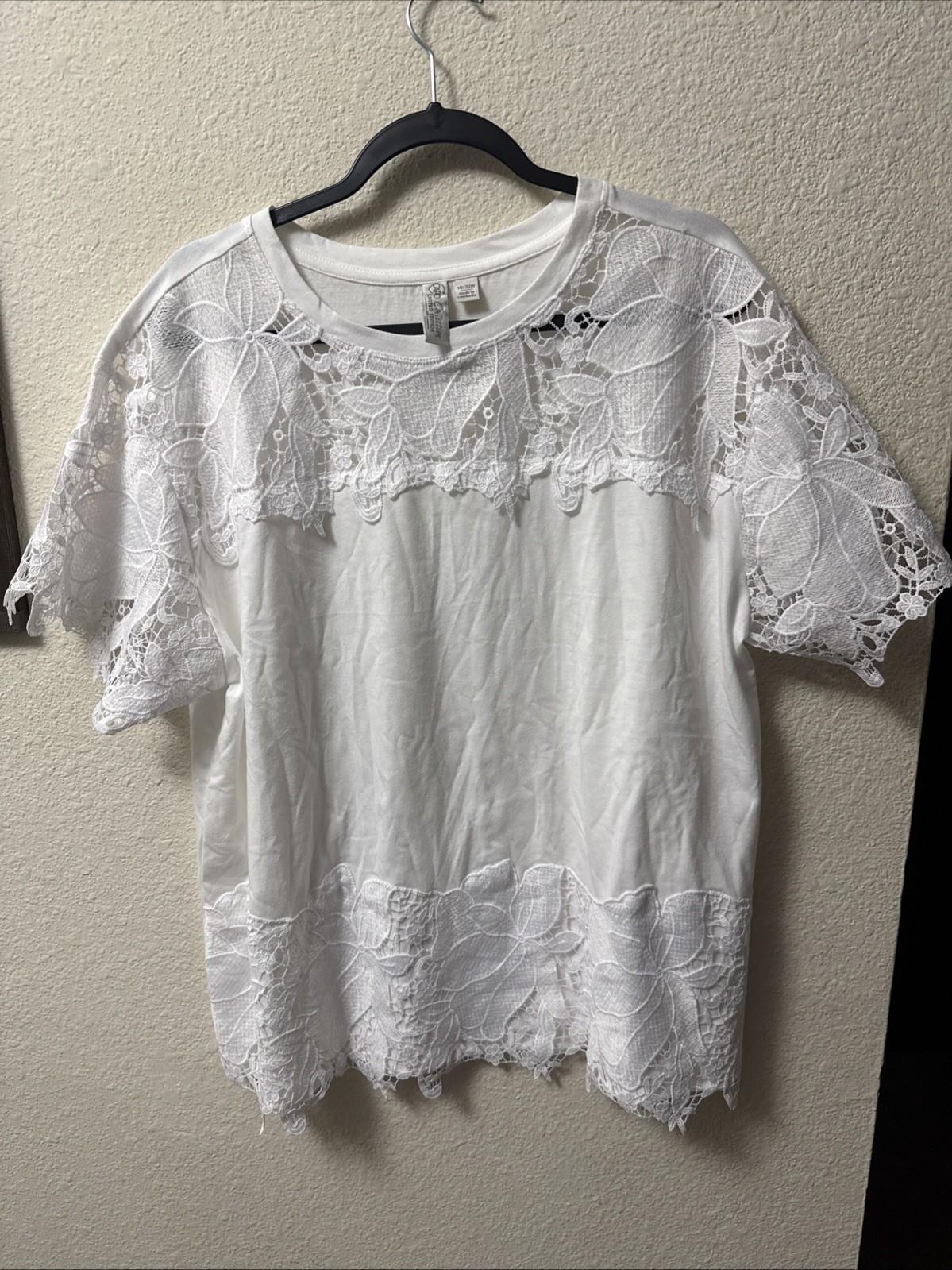 Cato Limited Edition White Lace Floral Top Blouse Short Sleeve Plus 18/20