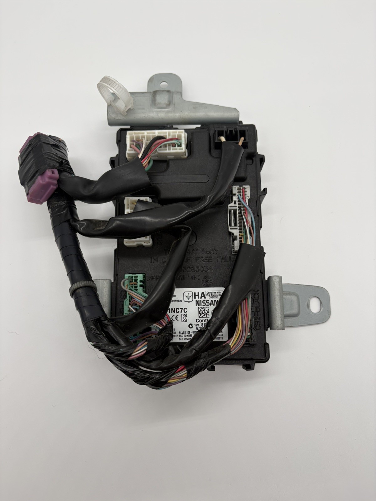 2011-2015 Infiniti G25 G37 Q40 Q60 Body Control Module BCM BCU 284B1-1NC7C 2011-2015 Infiniti G25 G37 Q40 Q60 Body Control Module BCM BCU 284B1-1NC7C