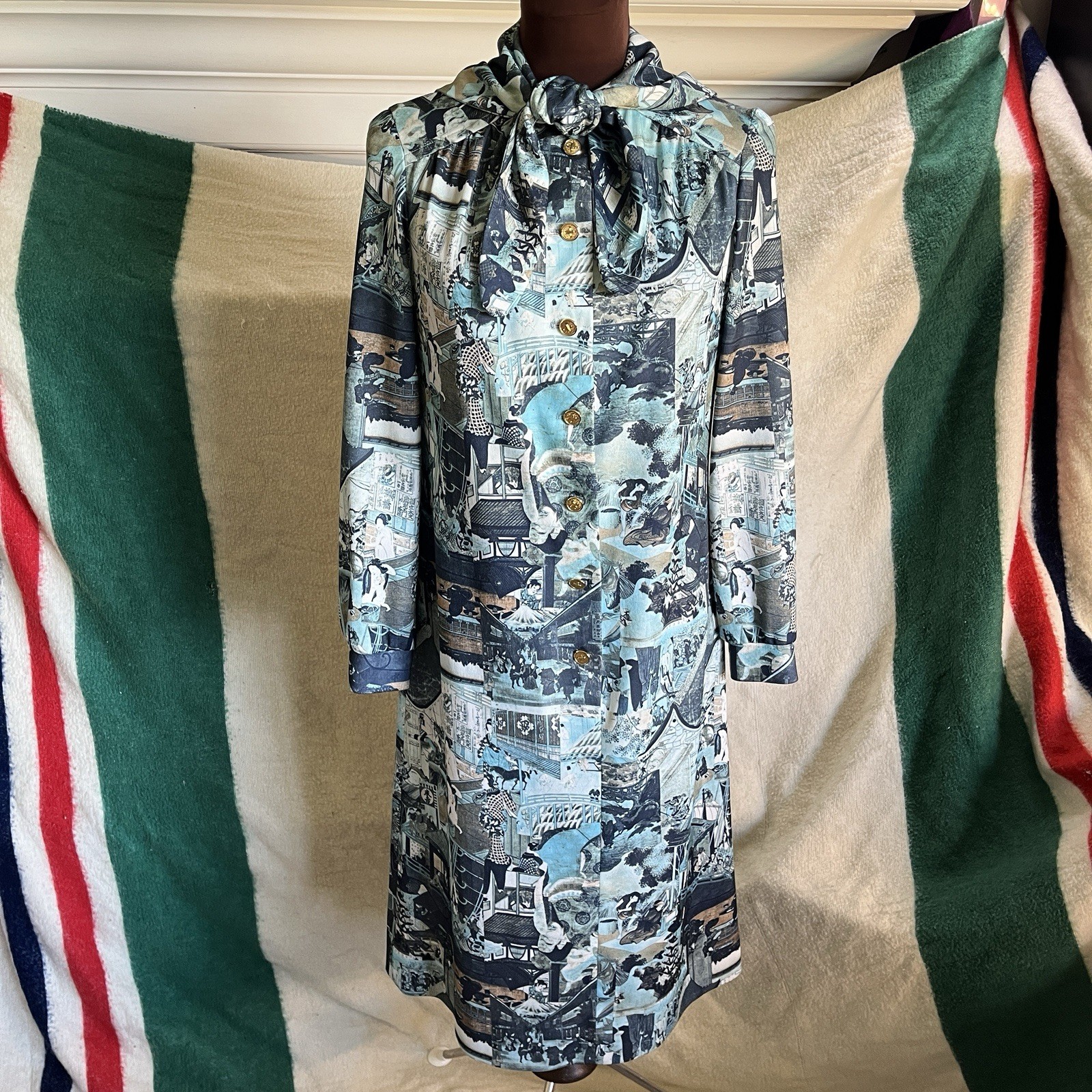 VTG 1960s Jeanne Durrell Japanese-Inspired Geisha Novelty Print Poly Knit Dress VTG 1960s Jeanne Durrell Japanese-Inspired Geisha Novelty Print Poly Knit Dress