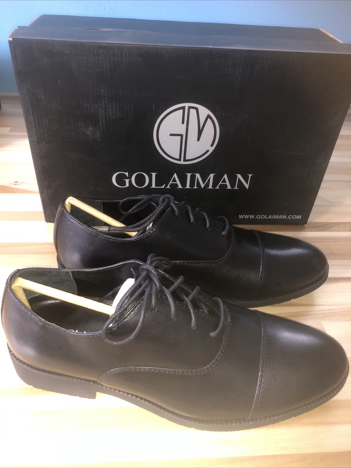 GOLAIMAN MEN\'S DRESS SHOES Size 9 GM02