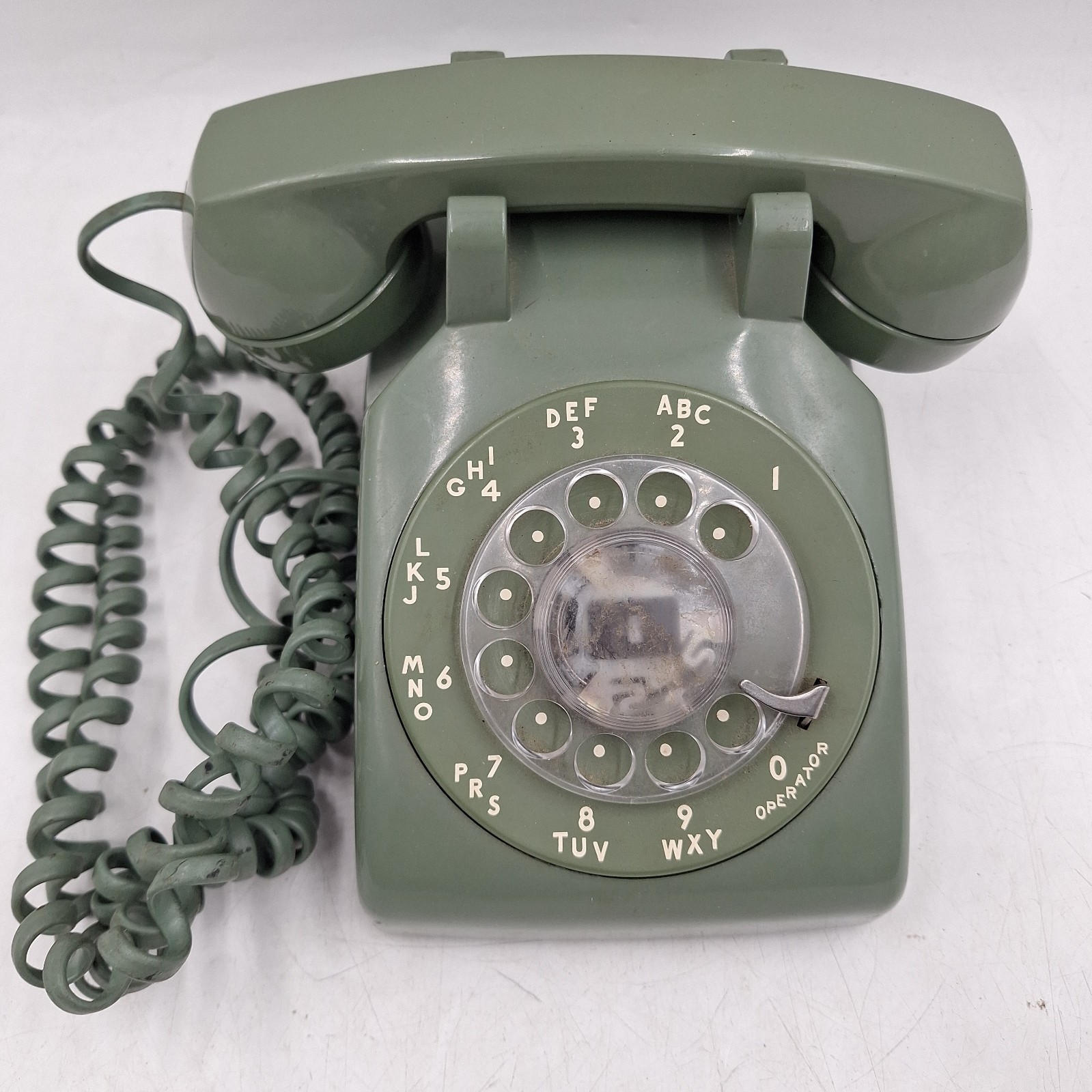 Vintage 1979 Western Electric Bell System 500DM Avocado Green Rotary Phone Vintage 1979 Western Electric Bell System 500DM Avocado Green Rotary Phone