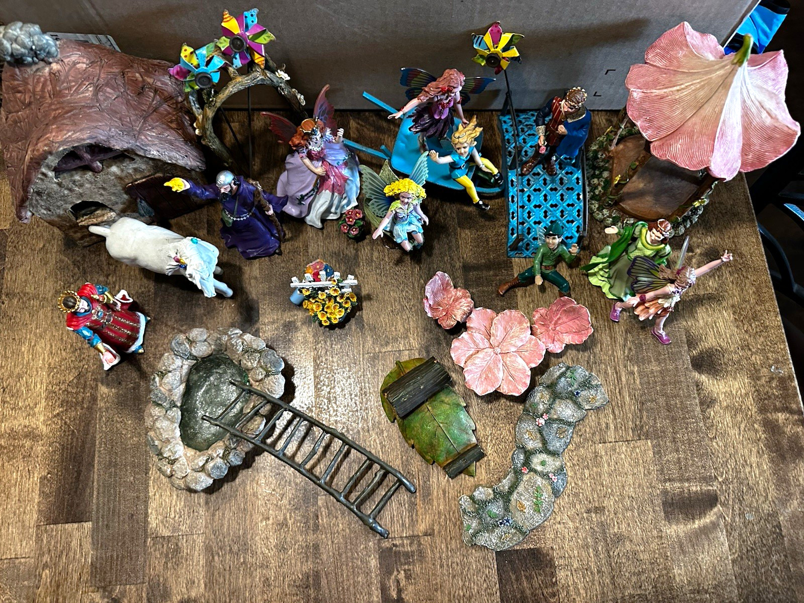 Safari Ltd Days of Old: Fairy Figurines & Accessories Lot - 10 figures plus - Safari Ltd Days of Old: Fairy Figurines & Accessories Lot - 10 figures plus -