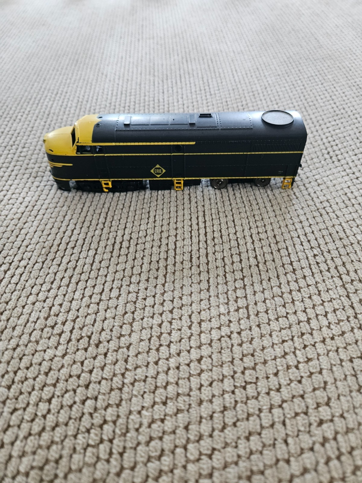 walthers ho scale fa1 alco/erie/kit 731-214/tested/video/pre-owned