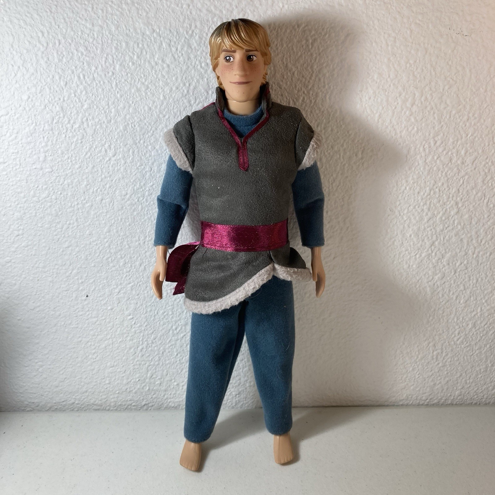 Disney Store Classic Collection Frozen 12” Kristoff Doll W Outfit Freckles Disney Store Classic Collection Frozen 12” Kristoff Doll W Outfit Freckles