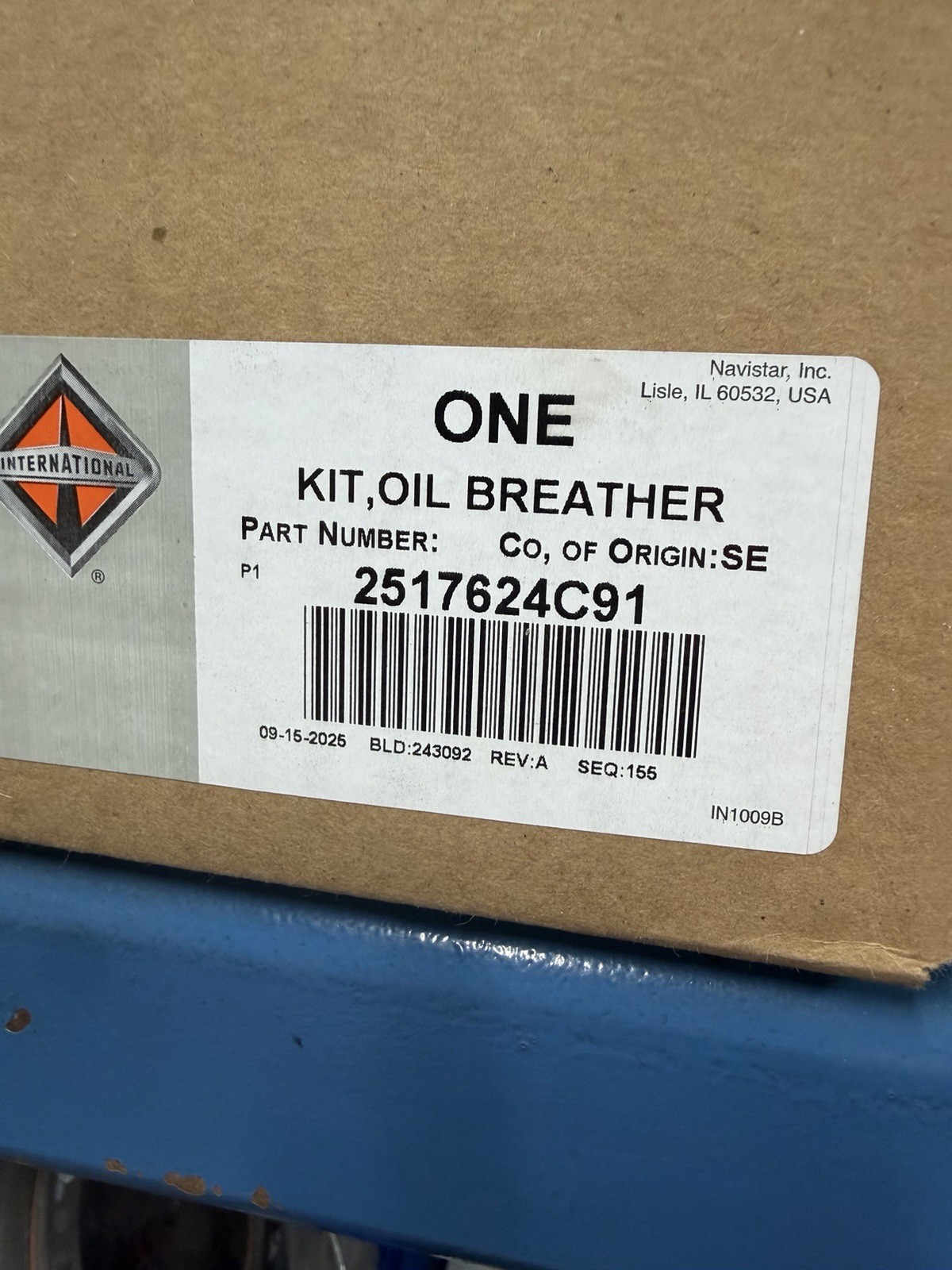 Genuine International Navistar 2517624C91 Oil Breather Kit
