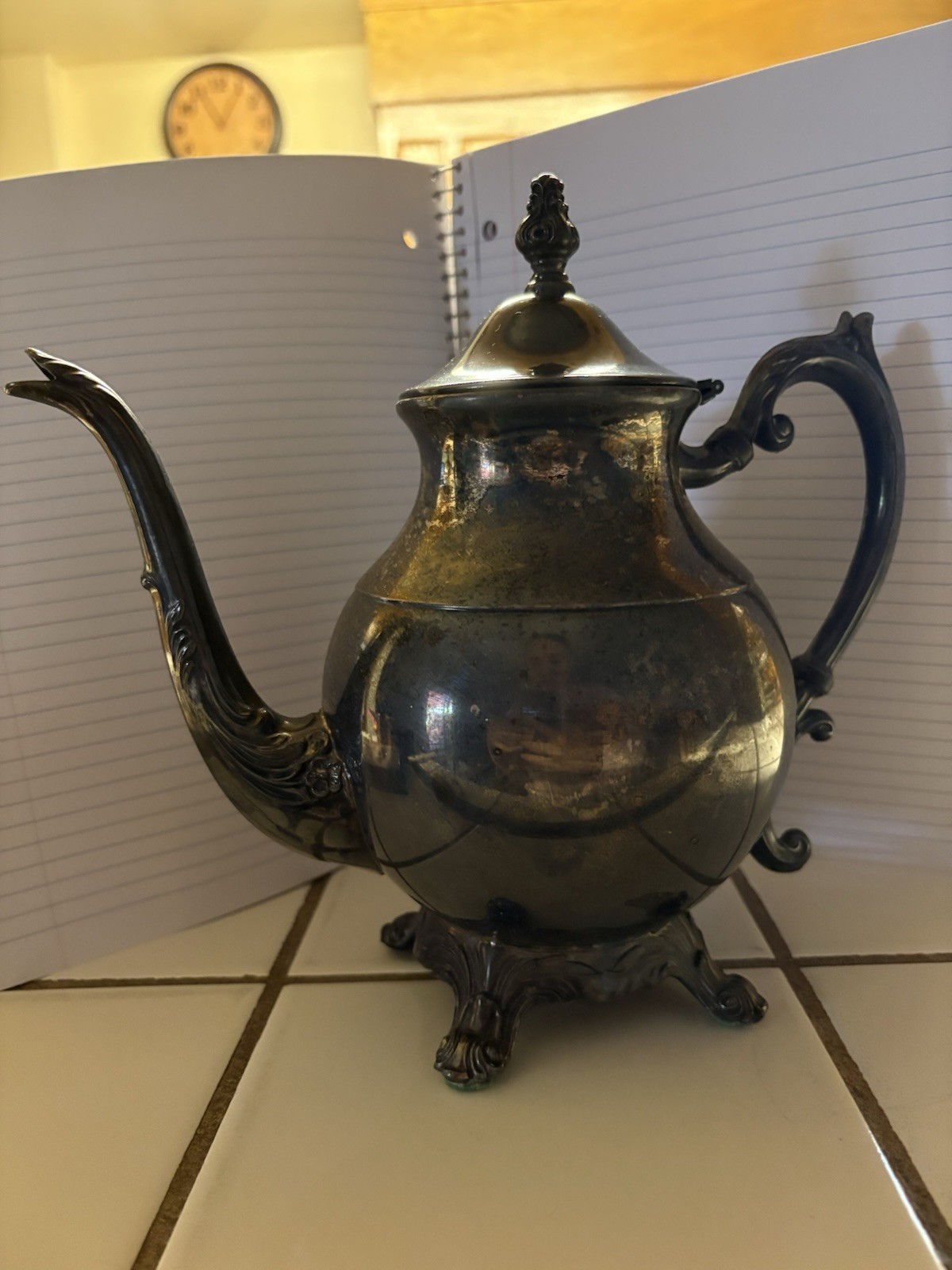 Antique Victorian Sterling Silver Ornate Teapot Coffee Pot w/ Lid 4 Footed Antique Victorian Sterling Silver Ornate Teapot Coffee Pot w/ Lid 4 Footed