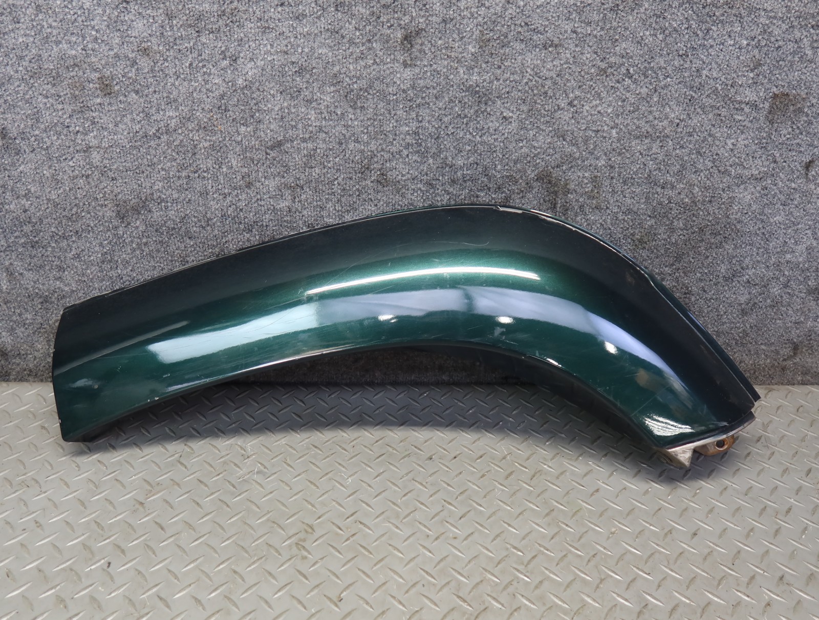 1996-1997 LEXUS FZJ80L LX450 REAR LEFT WHEEL ARCH FLARE MOLDING TRIM PANEL GREEN