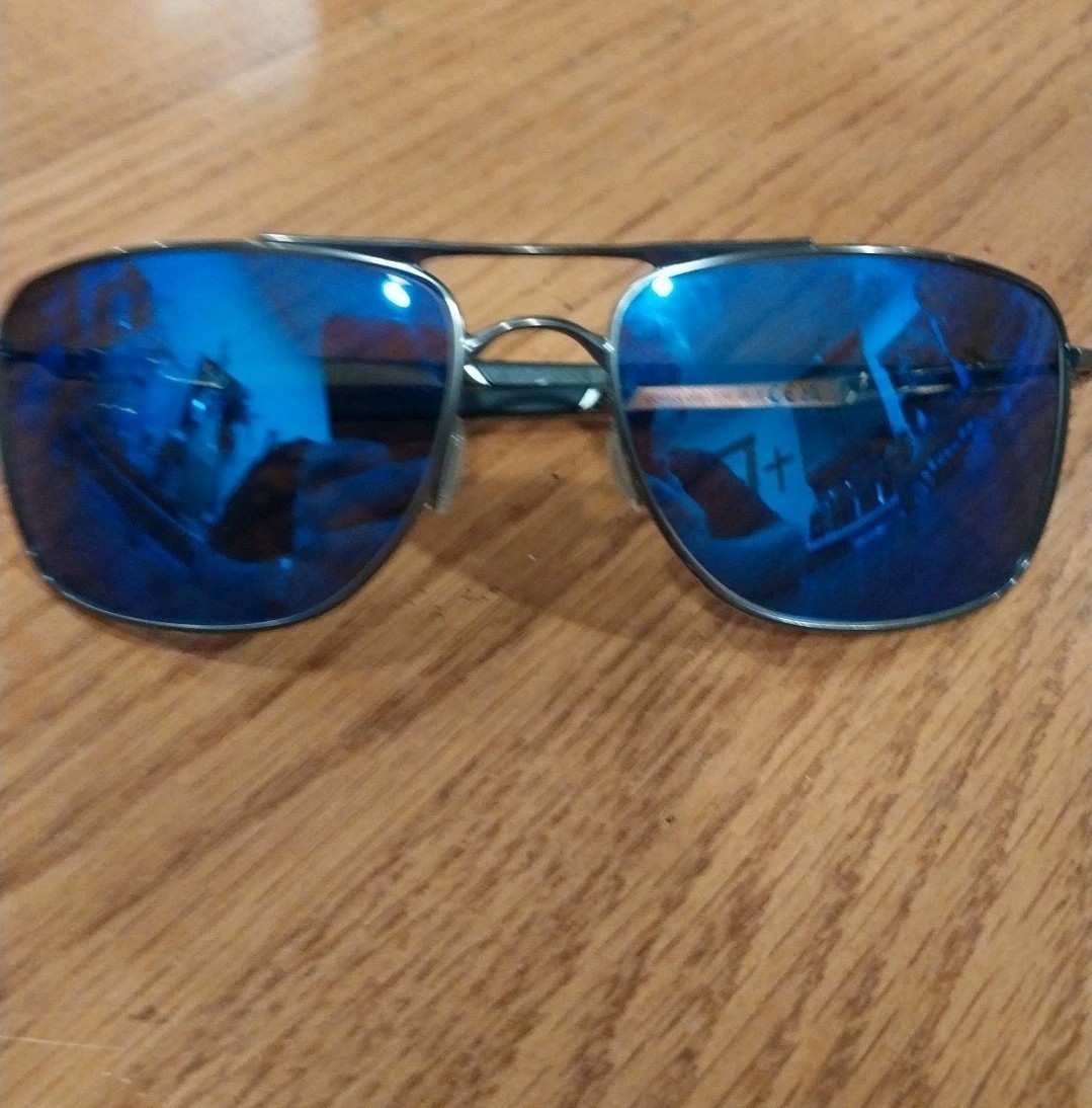 Oakley Gauge 8 OO4124-0662 Gunmetal Gray Aviator Sunglasses 62-17 136 Oakley Gauge 8 OO4124-0662 Gunmetal Gray Aviator Sunglasses 62-17 136