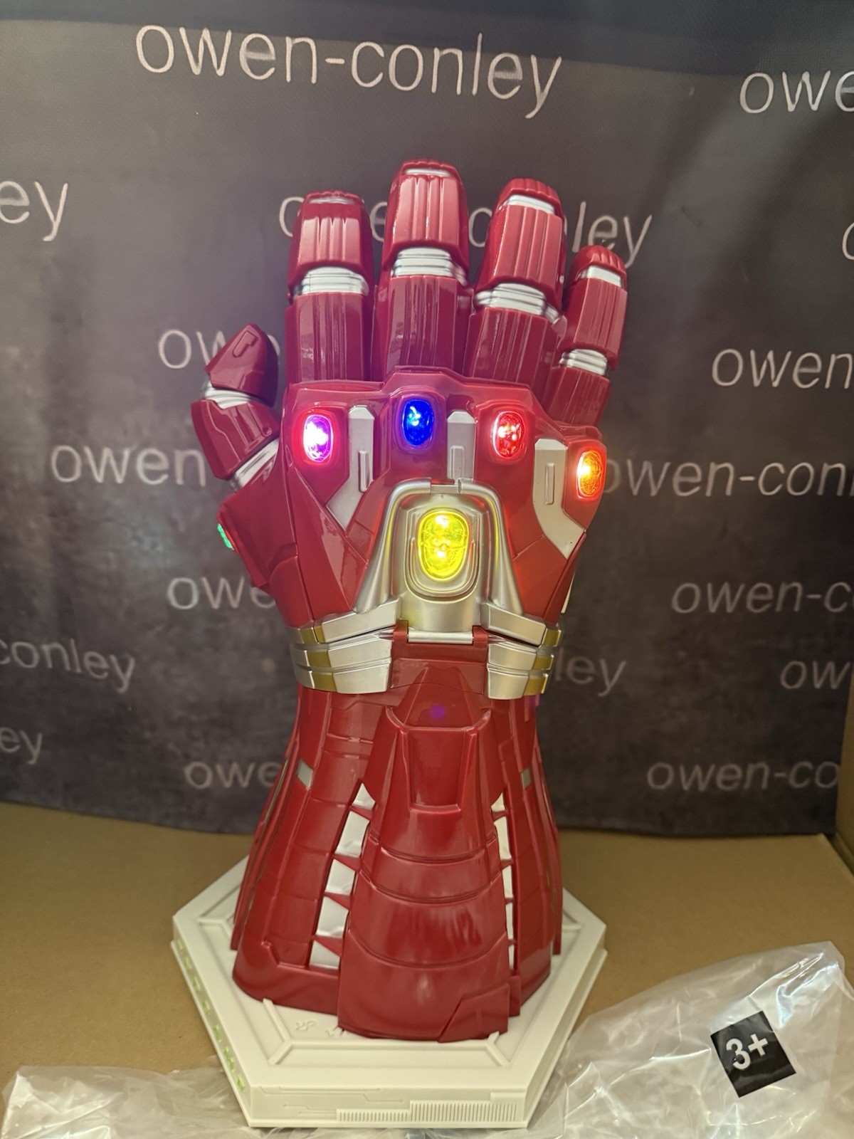 NEW Avengers Endgame Encore LED Infinity Gauntlet Popcorn Bucket - SHIPS NOW