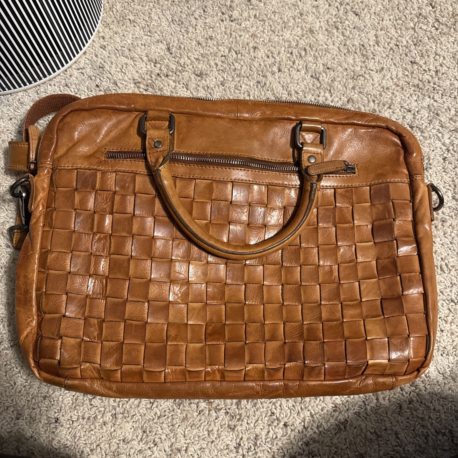 Vilenca Holland Leather Woven Laptop Shoulder Bag Tote Vilenca Holland Leather Woven Laptop Shoulder Bag Tote
