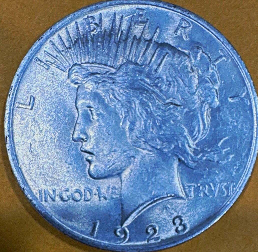 1923 $1 Peace Dollar Philadelphia Business Strike KM#150 0.9 Silver