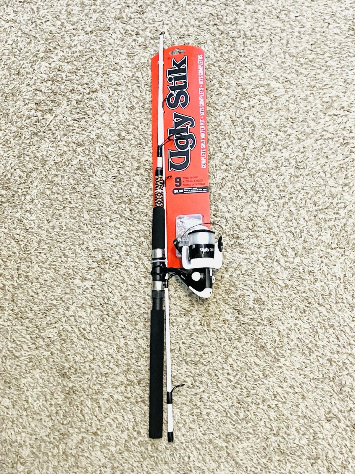 Ugly Stick Complete Salt Water Kit 7\' Rod & Reel Combo With 9 Piece Tackle