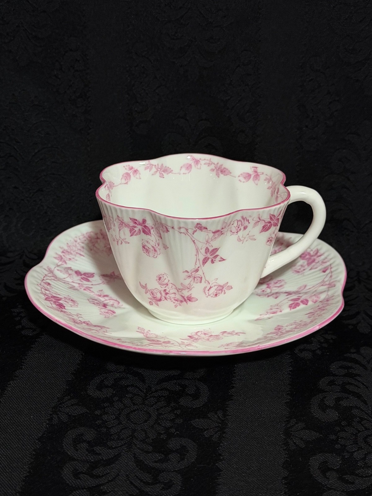 Rare Shelley Dainty Pink Trailing Rose Vine Tea Cup & Saucer #12086/11 - c.1932
