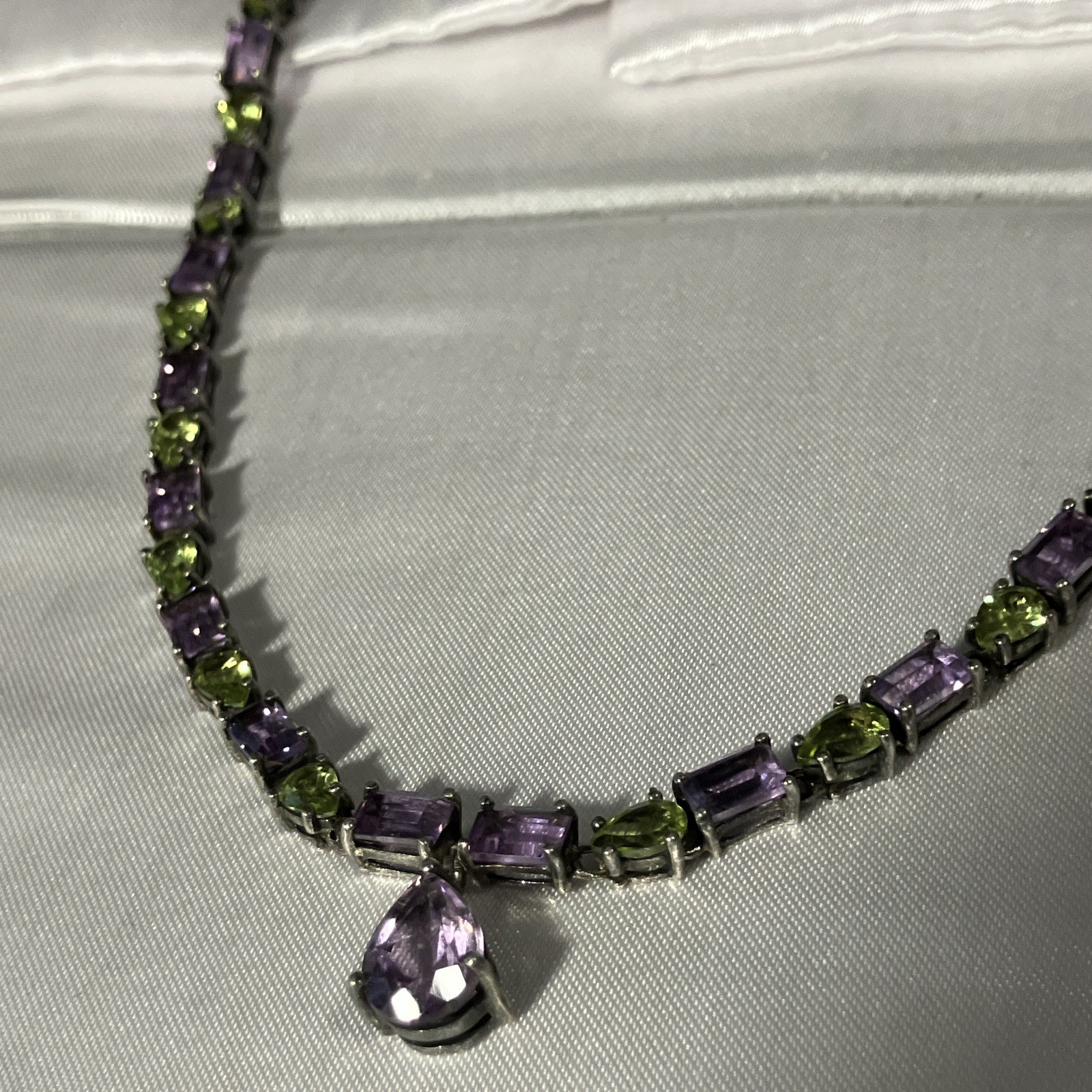 929  Silver vintage Tennis Necklace Amethyst & Peridot Pear Drop Pendant 18”