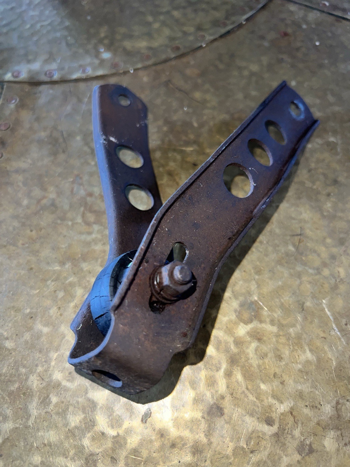 Oem 1973-1974 Honda Cr250 Cr 250 Chain Guide Guard Oem 1973-1974 Honda Cr250 Cr 250 Chain Guide Guard