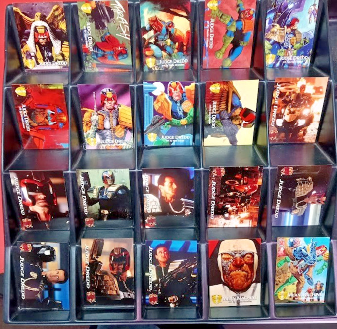 1995 Judge Dredd The Cursed Edge Trading Card Set Complete 1-82 ~ Near Mint 1995 Judge Dredd The Cursed Edge Trading Card Set Complete 1-82 ~ Near Mint