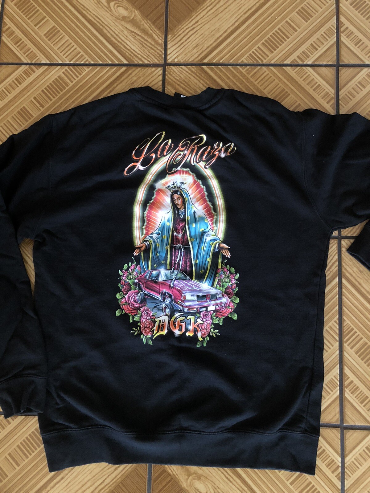 DGK La Raza Crewneck Sweater Size Large NWOT DGK La Raza Crewneck Sweater Size Large NWOT