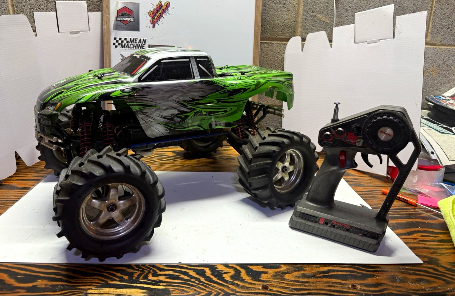 Traxxas T-Maxx 1/10 2.5 4WD RC Nitro Monster Truck green/black Traxxas T-Maxx 1/10 2.5 4WD RC Nitro Monster Truck green/black