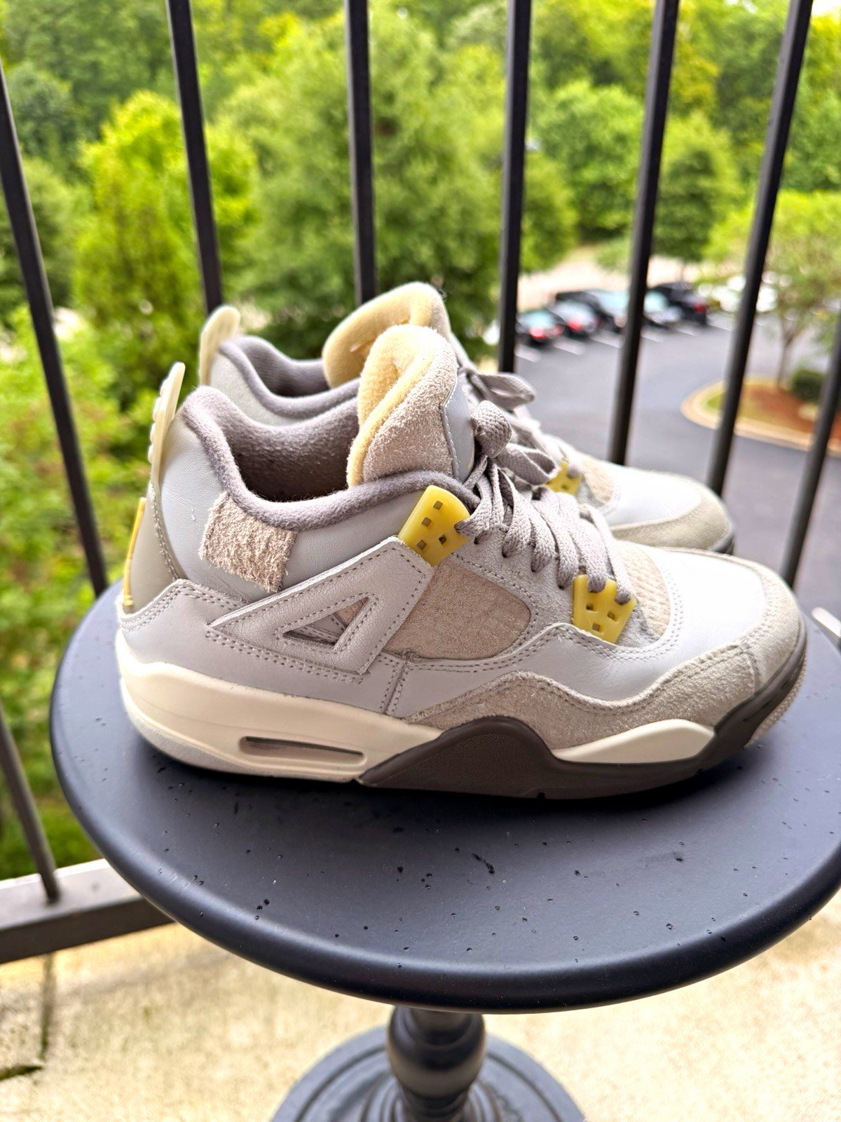Jordan Air Jordan 4 Men’s Mid Top Colorblock Sneaker Gray White Beige Lace Up