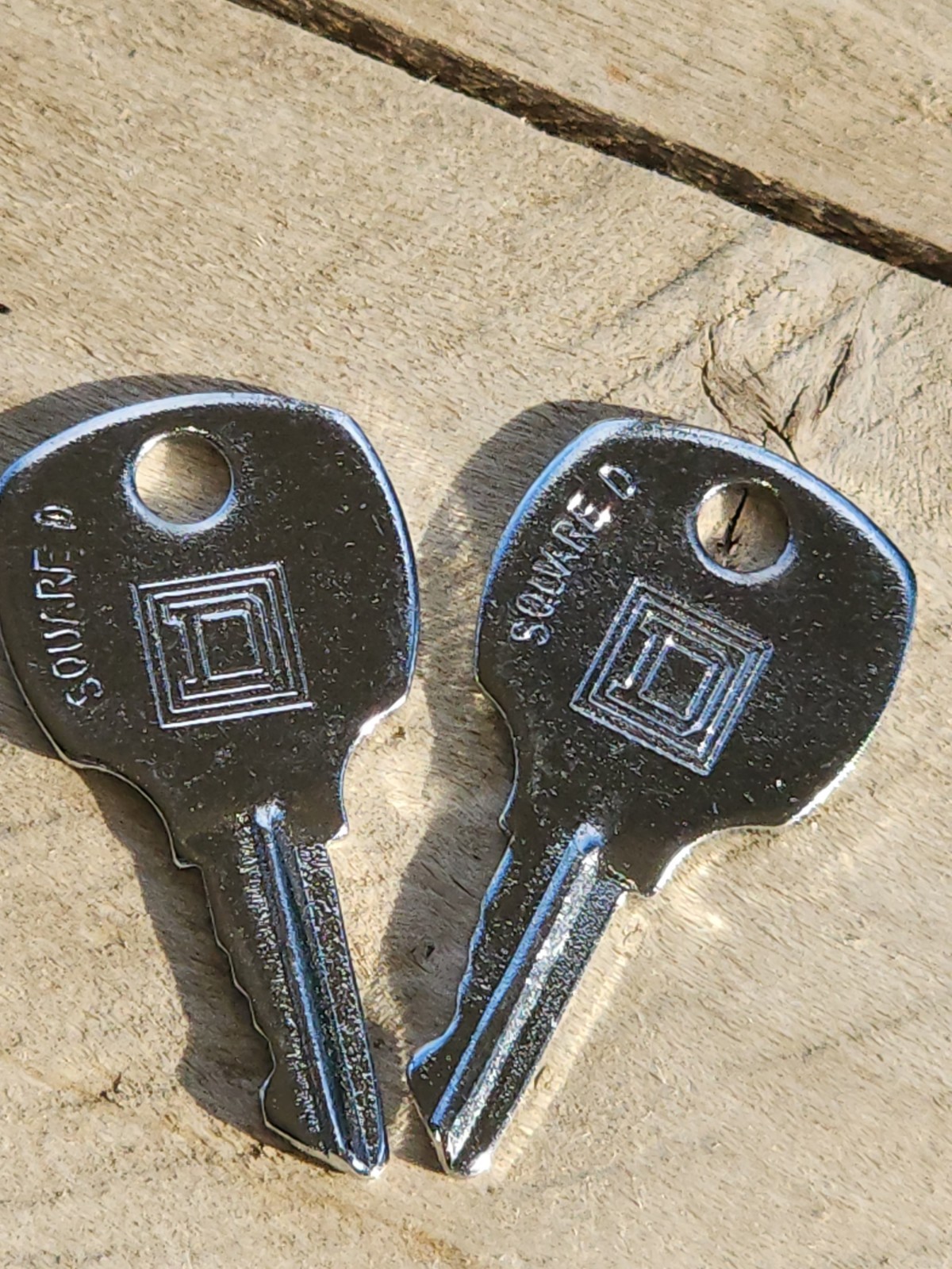 Genuine Square D Replacement Panelboard Keys NSR251 for NQ NF I-Line Panel X 2