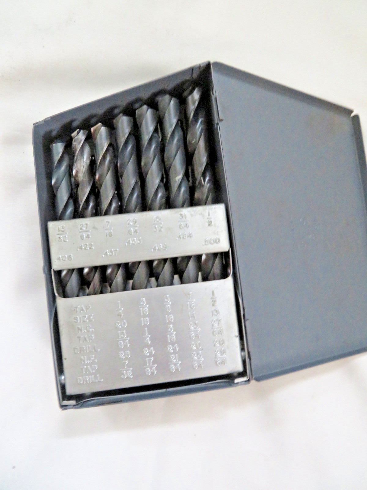 Chicago Latrobe 29pc Machining Drill Bit Set 1/16-1/2 Chicago Latrobe 29pc Machining Drill Bit Set 1/16-1/2