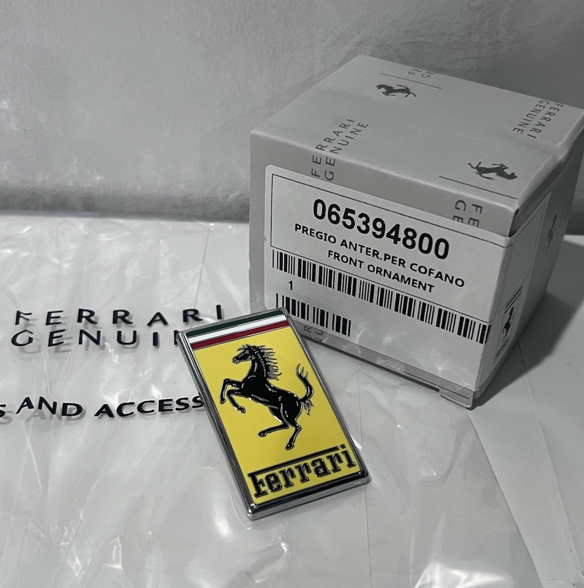 Ferrari 458/F8/488/F12/FF/599/612/430/SF90/Roma Front Hood Bumper Badge 65394800