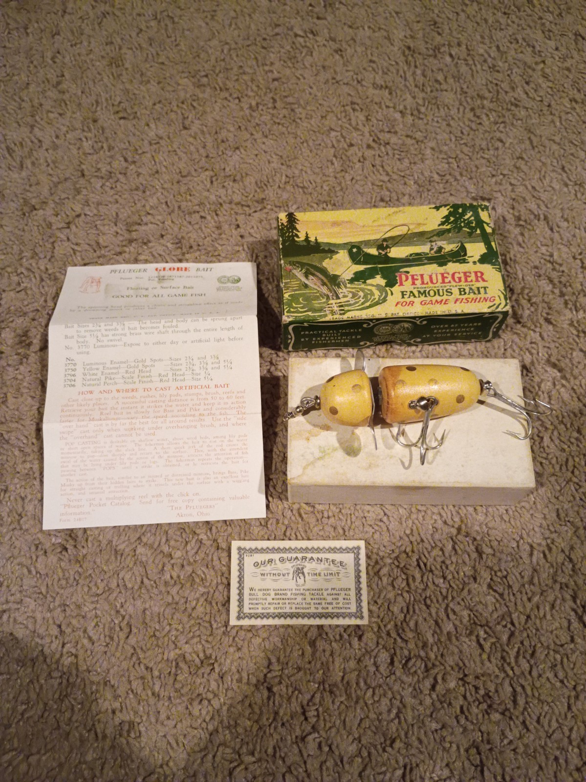 Pflueger Famous Bait Globe Bait No. 3770 Lum-Gold 2 3/4 Nib All Inc Papers 