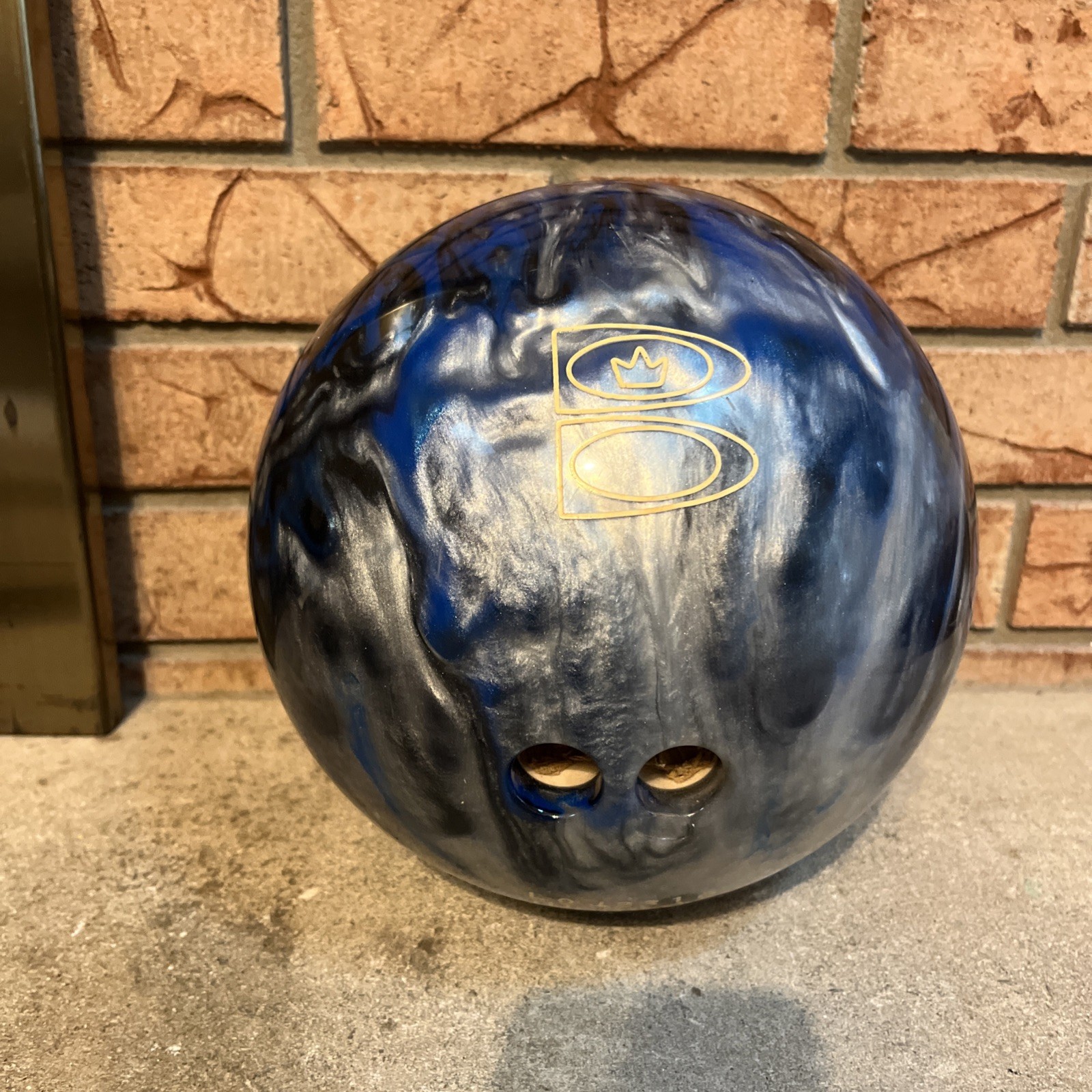 Pre-Owned 12lb Brunswick Tzone Bowling Ball Pre-Owned 12lb Brunswick Tzone Bowling Ball