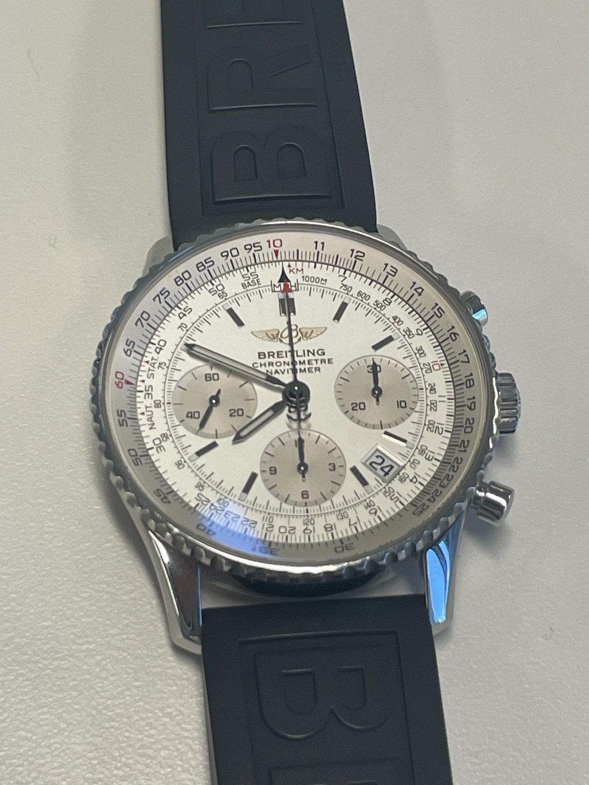 BREITLING NAVITIMER SS AUTOMATIC 42MM BEAUTIFUL WHITE DIAL MENS WATCH A23322
