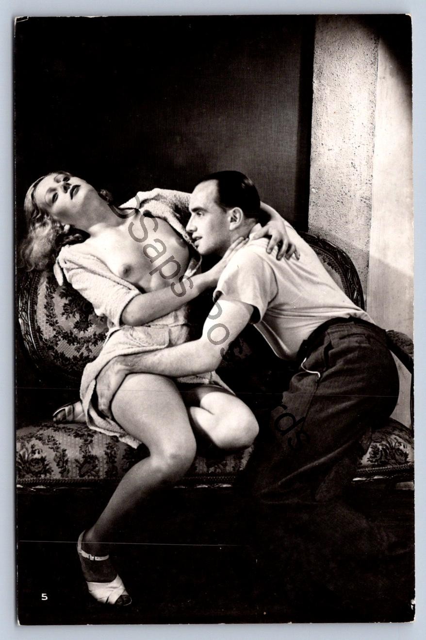 K64/ Pretty Woman Risque Non-Postcard c1920s Photograph Man 56 K64/ Pretty Woman Risque Non-Postcard c1920s Photograph Man 56