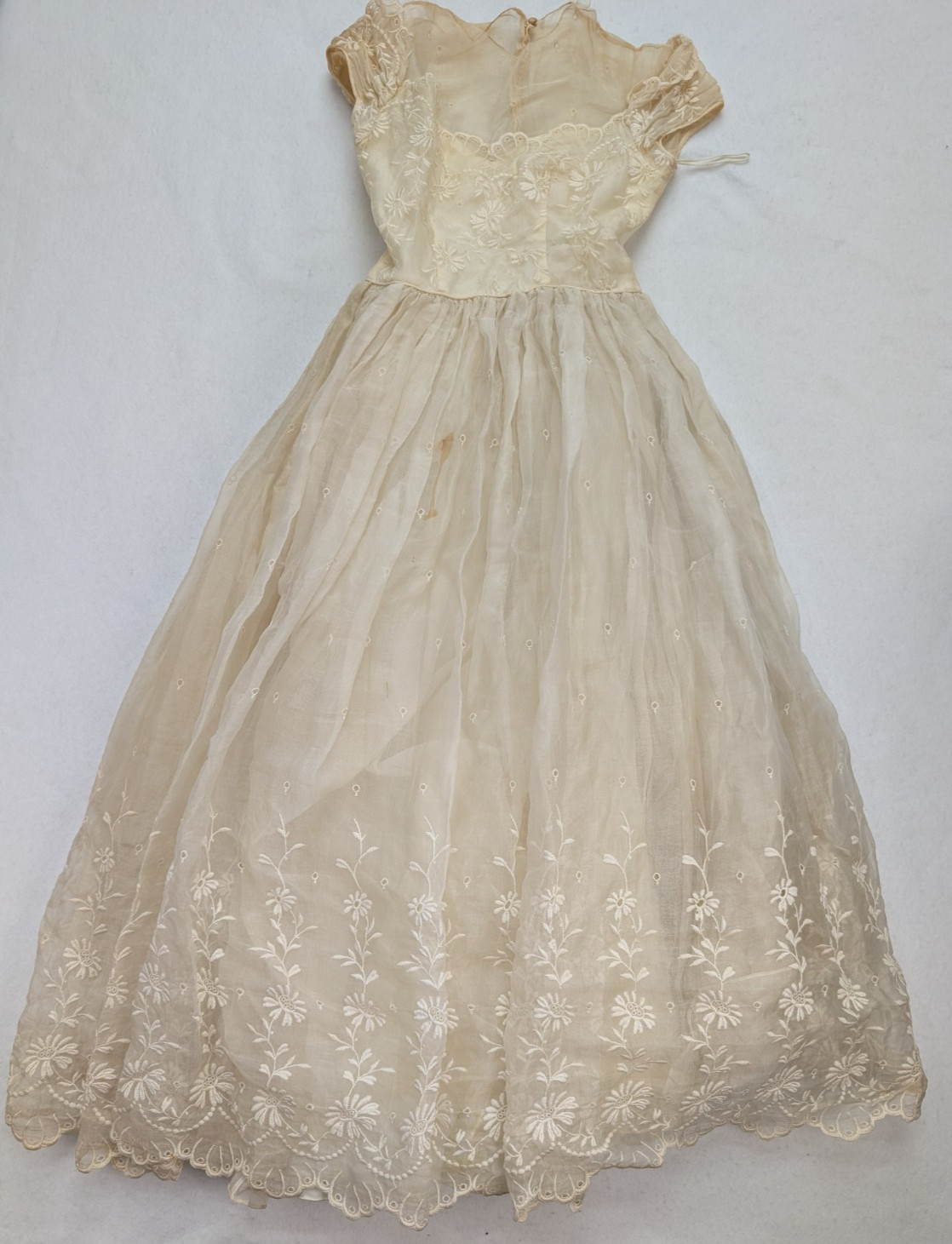 Vintage 1960s Wedding Dress Size XS A-Line Lace FLAWS Vintage 1960s Wedding Dress Size XS A-Line Lace FLAWS