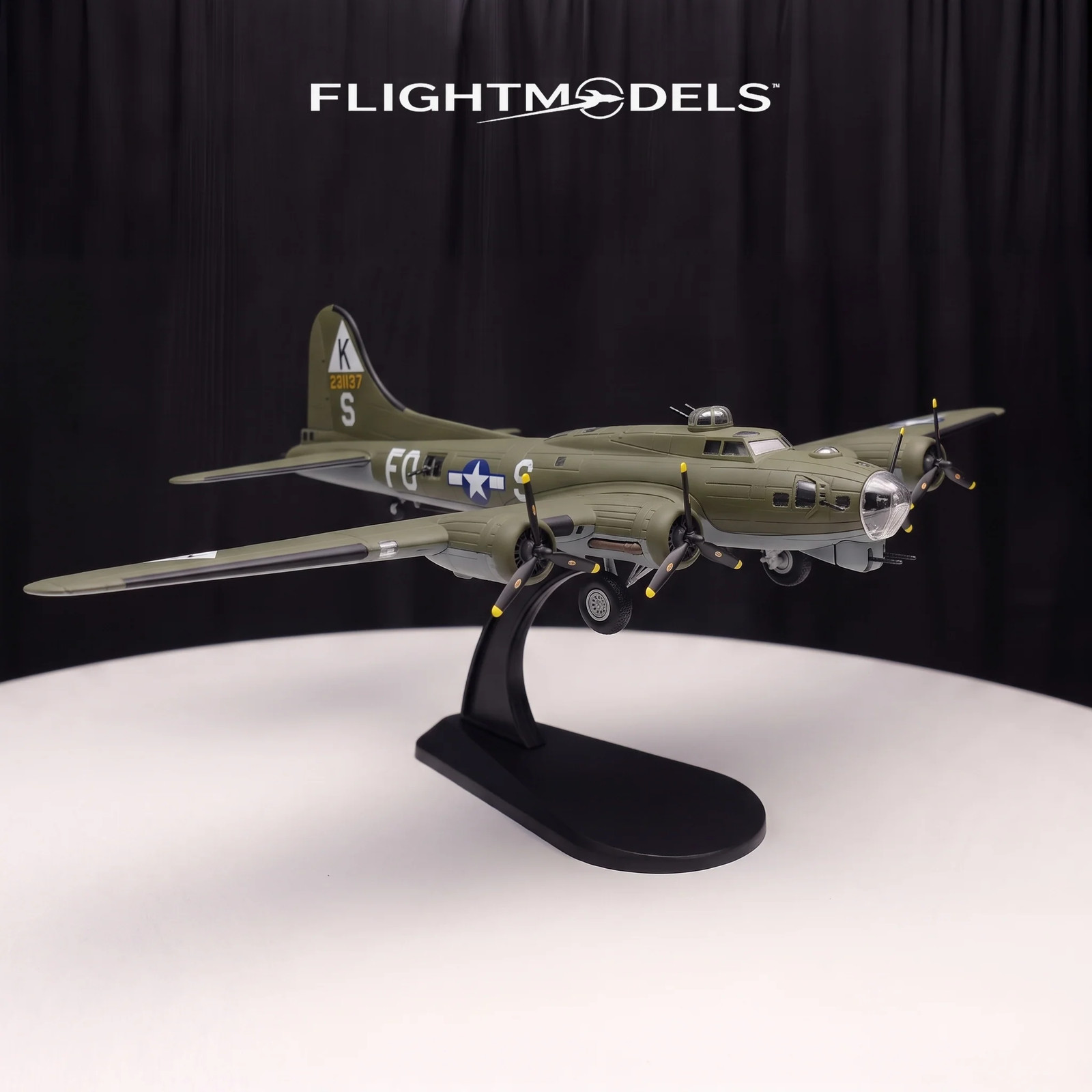 Boeing B-17 Flying Fortress WWII Classic Bomber Display Aircraft