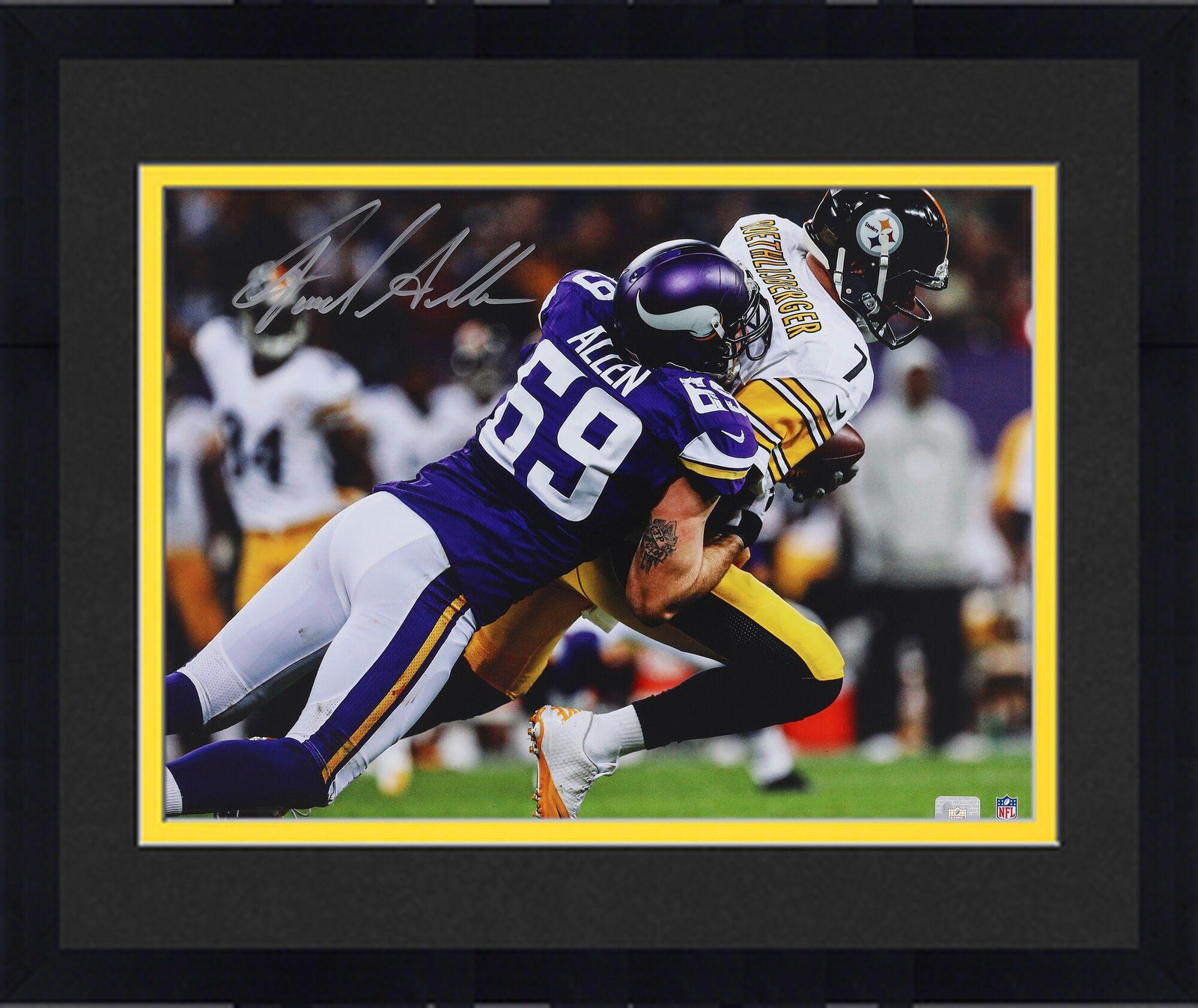 Framed Jared Allen Vikings Signed 16