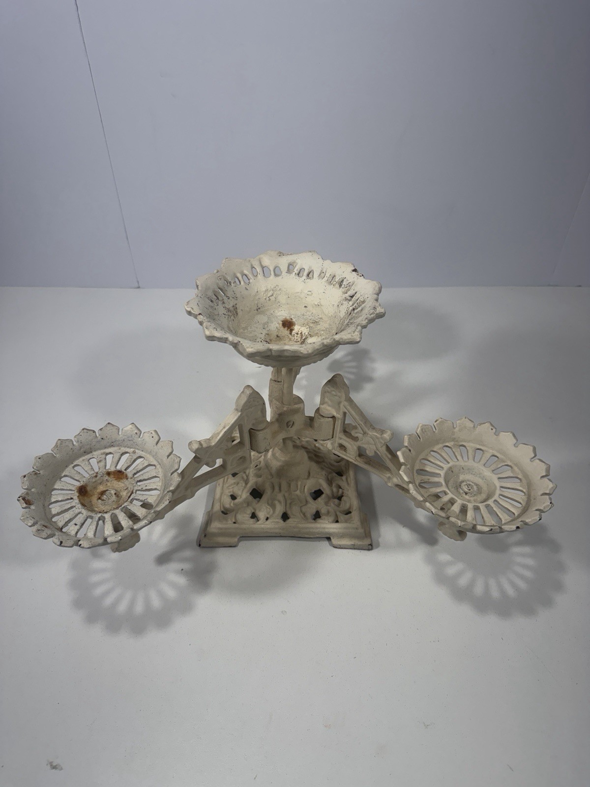 Antique Victorian Eastlake Style 4-Arm Table Top Oil Lamp Holder Antique Victorian Eastlake Style 4-Arm Table Top Oil Lamp Holder