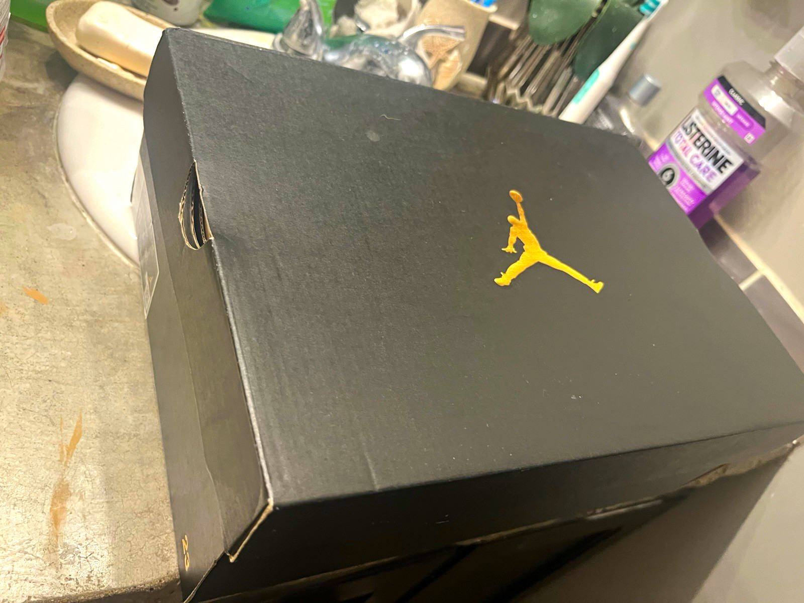 Jordan Air Jordan Men\'s Low Top Lace Up Athletic Sneakers Yellow/Black/Red