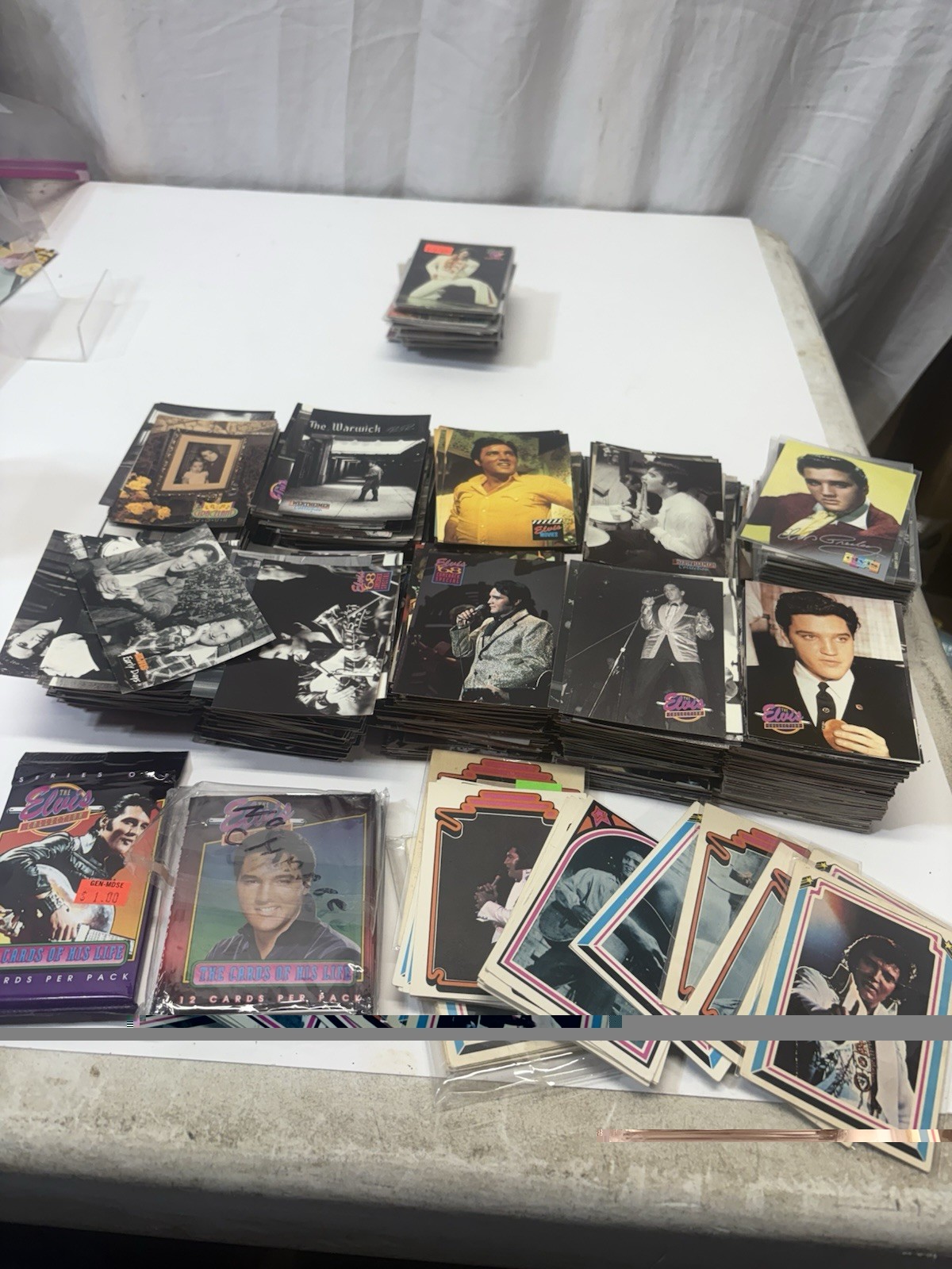 Lot Of 1000 Elvis 1990’s Cards