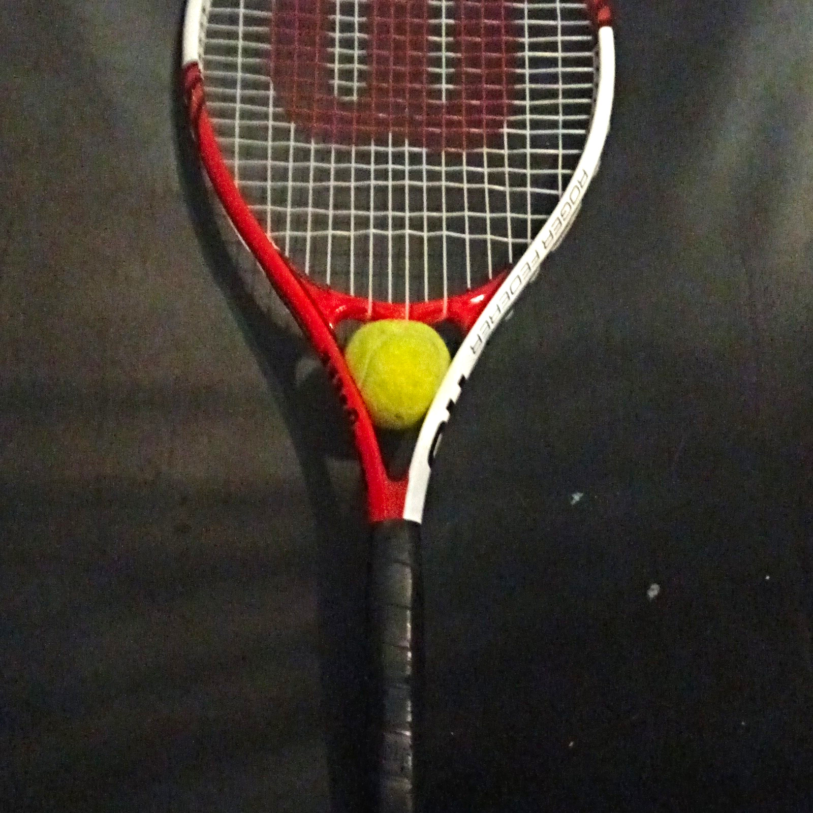 Wilson Roger Federer Tennis Racquet for Tennis Red/White/Black