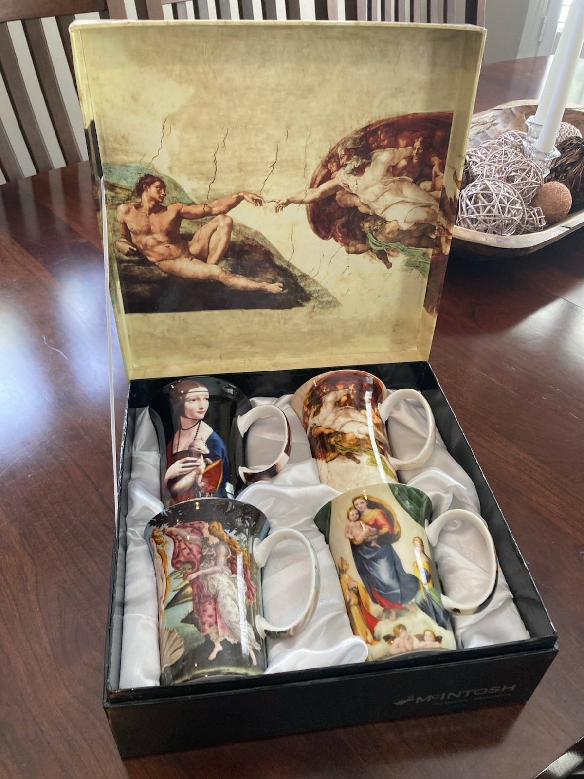 Beautiful McIntosh Old Masters Renaissance/4 Mugs/Lady With An Ermine,….. Beautiful McIntosh Old Masters Renaissance/4 Mugs/Lady With An Ermine,…..