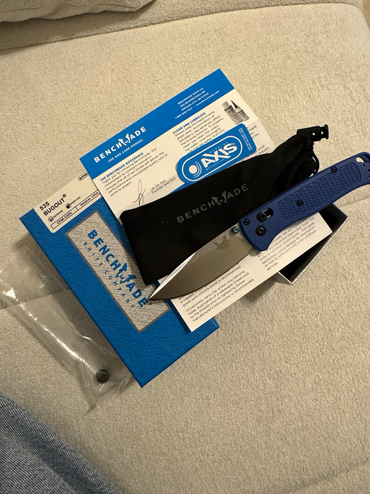 Benchmade Bugout 535 Blue Manual Blue Pocketknife CPM-S30V AXIS Plain Drop Point
