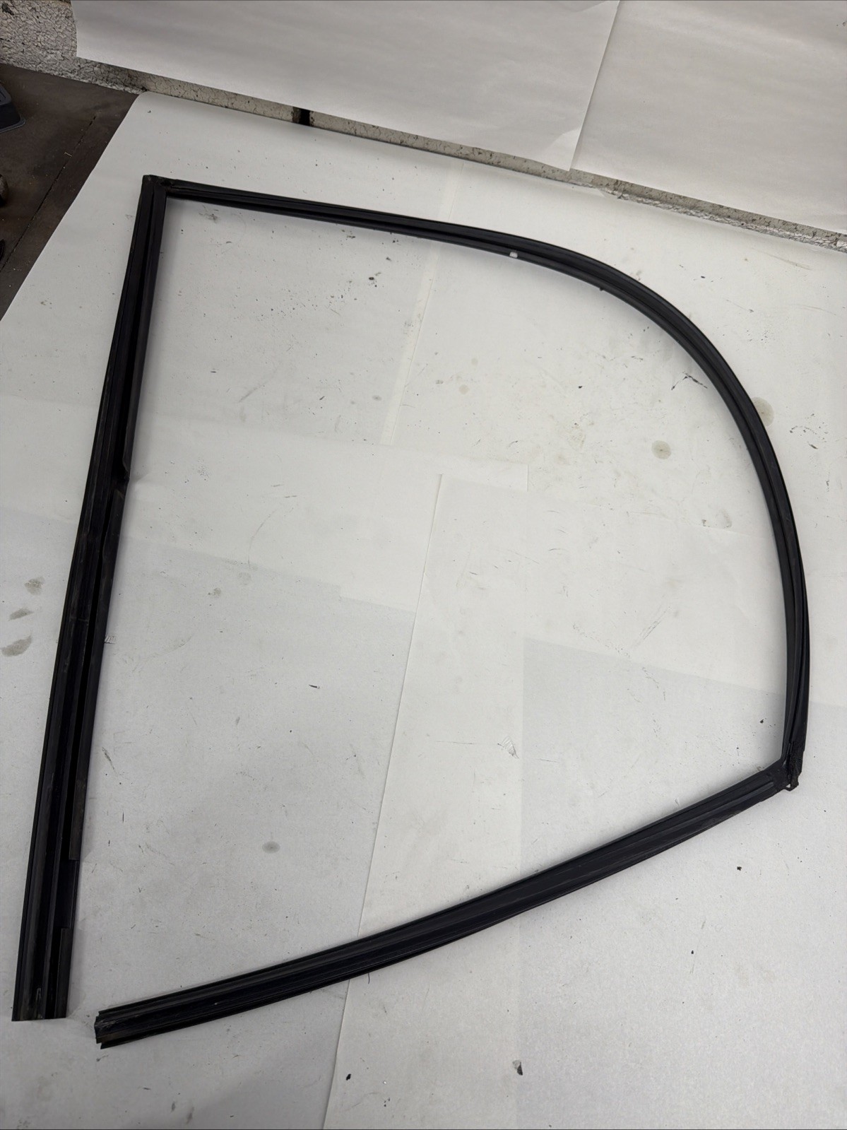 01-05 Civic 2Dr Left Window Run Channel Molding Glass Guide Rubber Seal OEM 01-05 Civic 2Dr Left Window Run Channel Molding Glass Guide Rubber Seal OEM