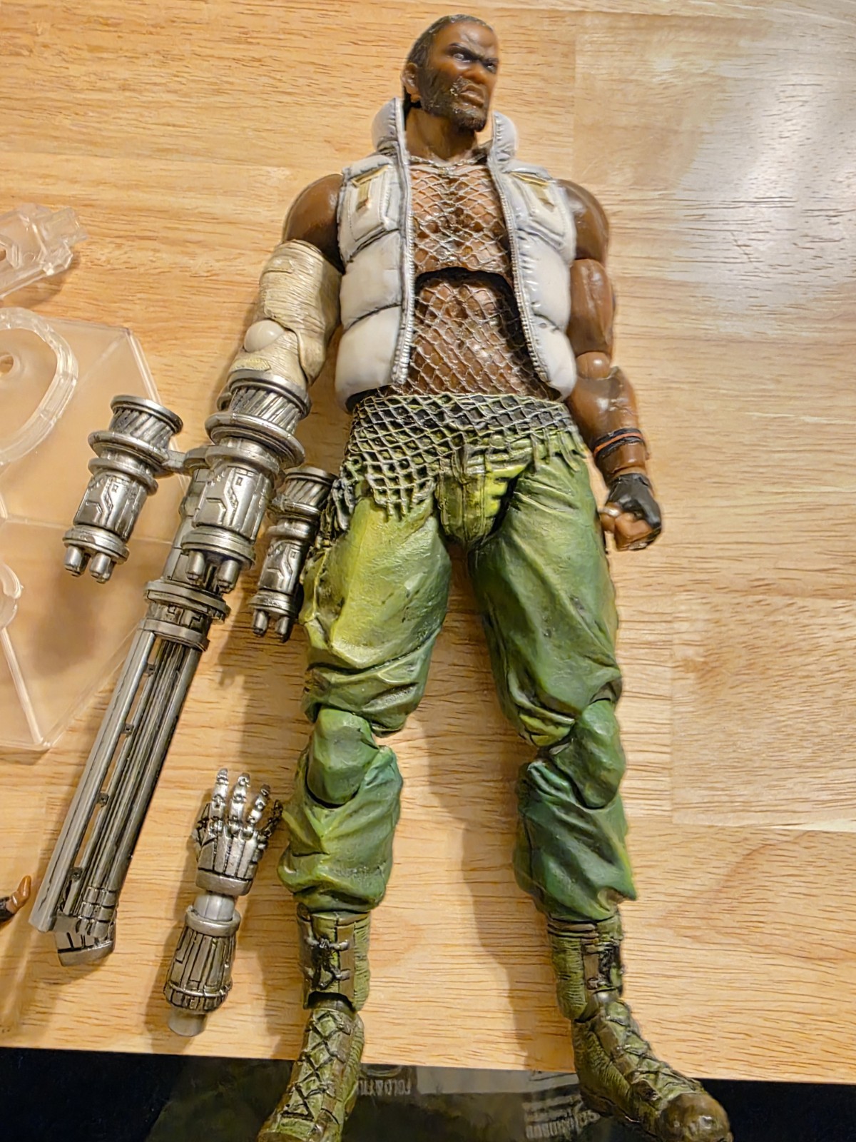 Square Enix Final Fantasy Advent Children Barret Play Arts Kai Action Figure