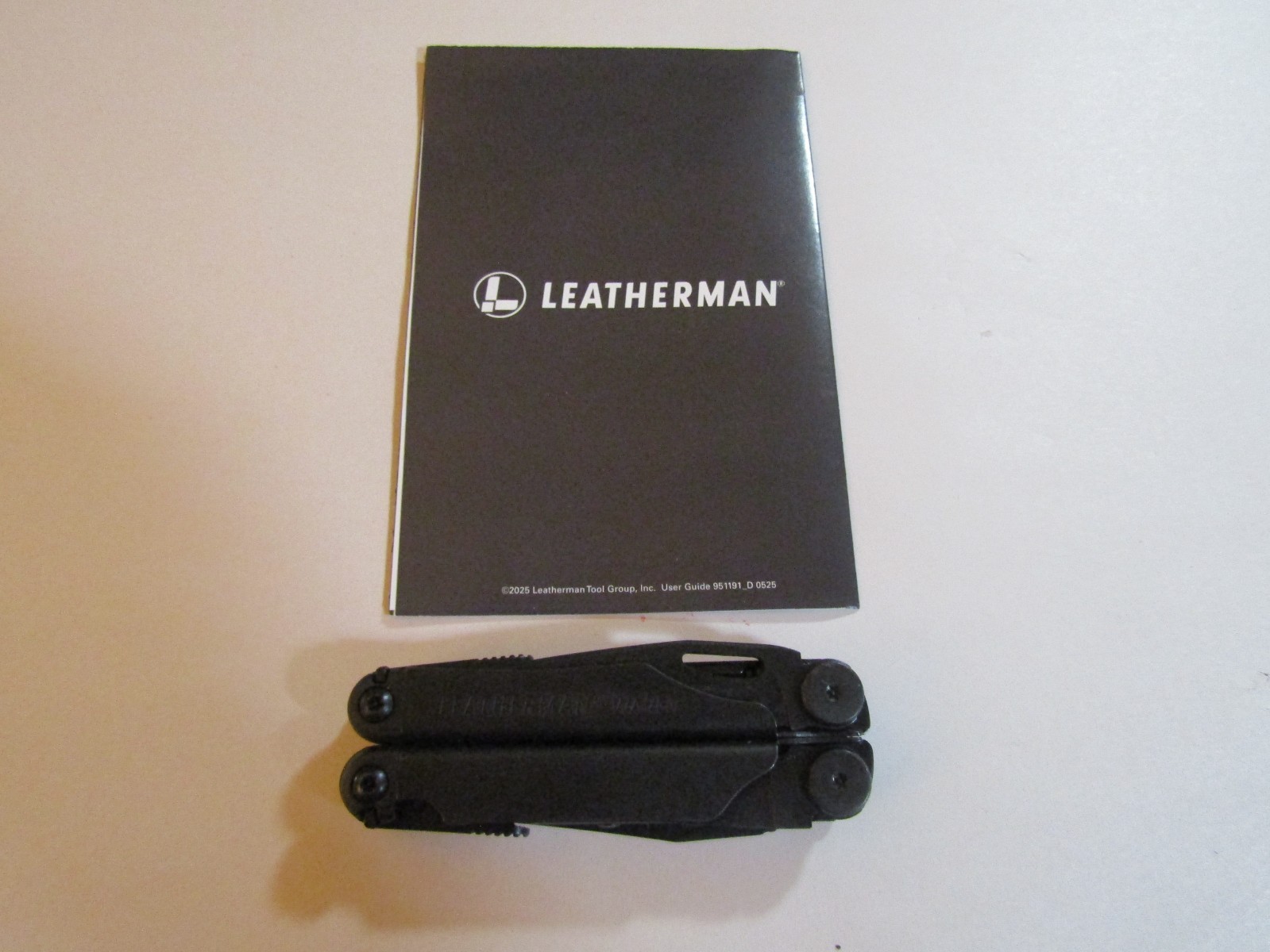 (LEATHERMAN) -- (LEATHERMAN) --