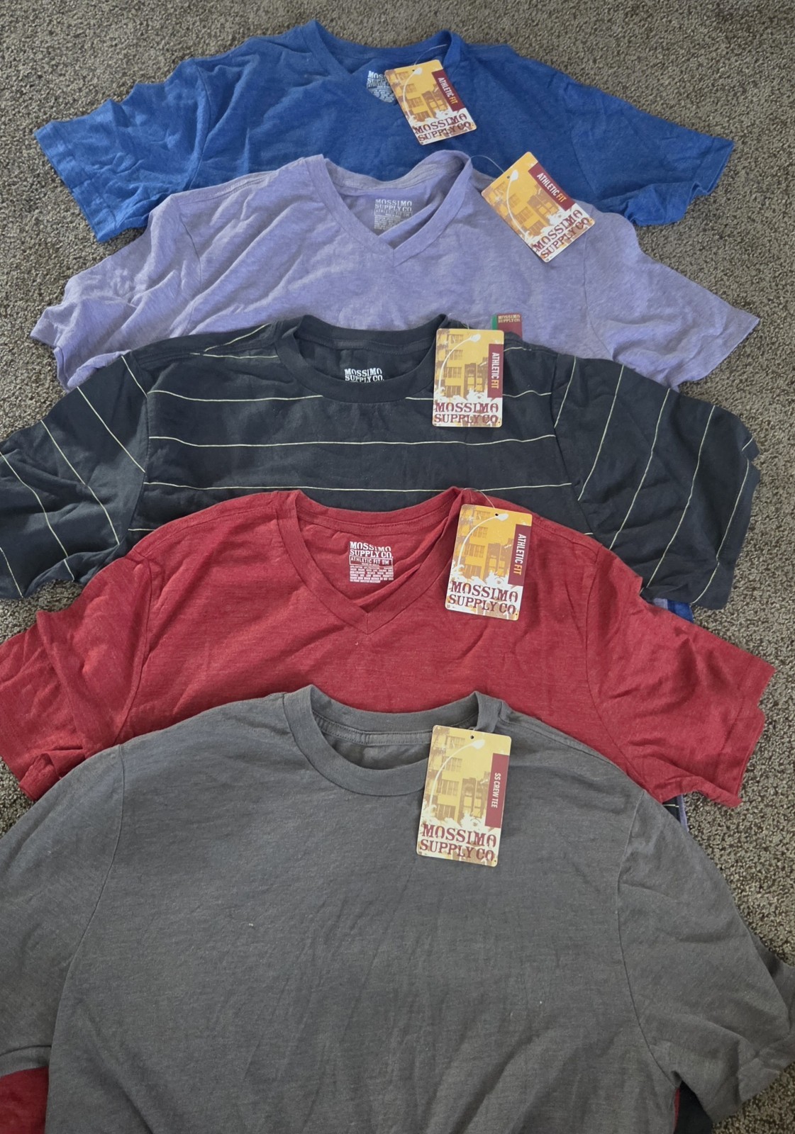 Mossimo Supply Co. Men\'s T-Shirt Lot of 5 -Size Medium Athletic Fit Vintage 2007