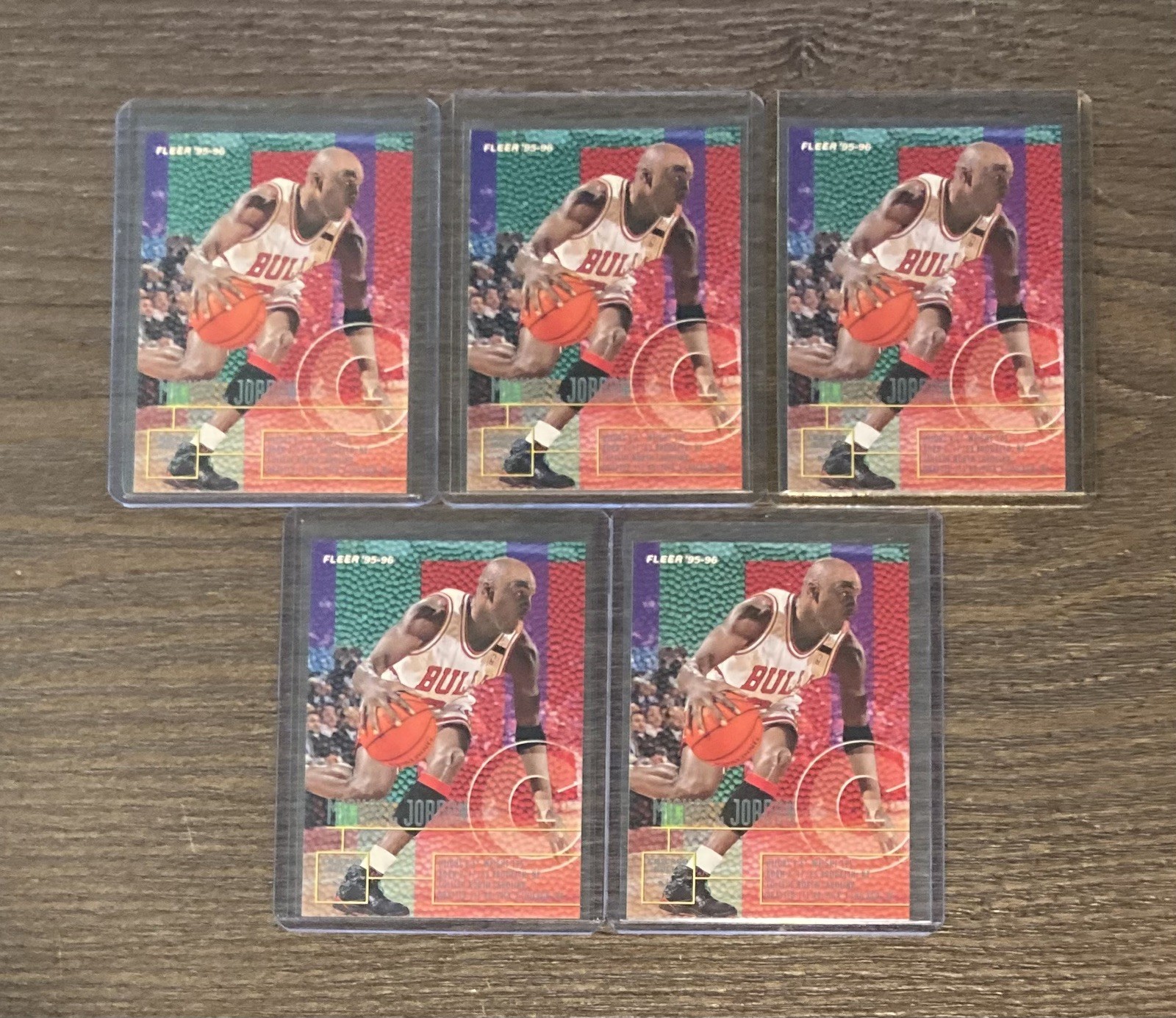 1995-96 Fleer #22 Michael Jordan Lot of 5 - Chicago Bulls HOF Superstar GOAT 1995-96 Fleer #22 Michael Jordan Lot of 5 - Chicago Bulls HOF Superstar GOAT