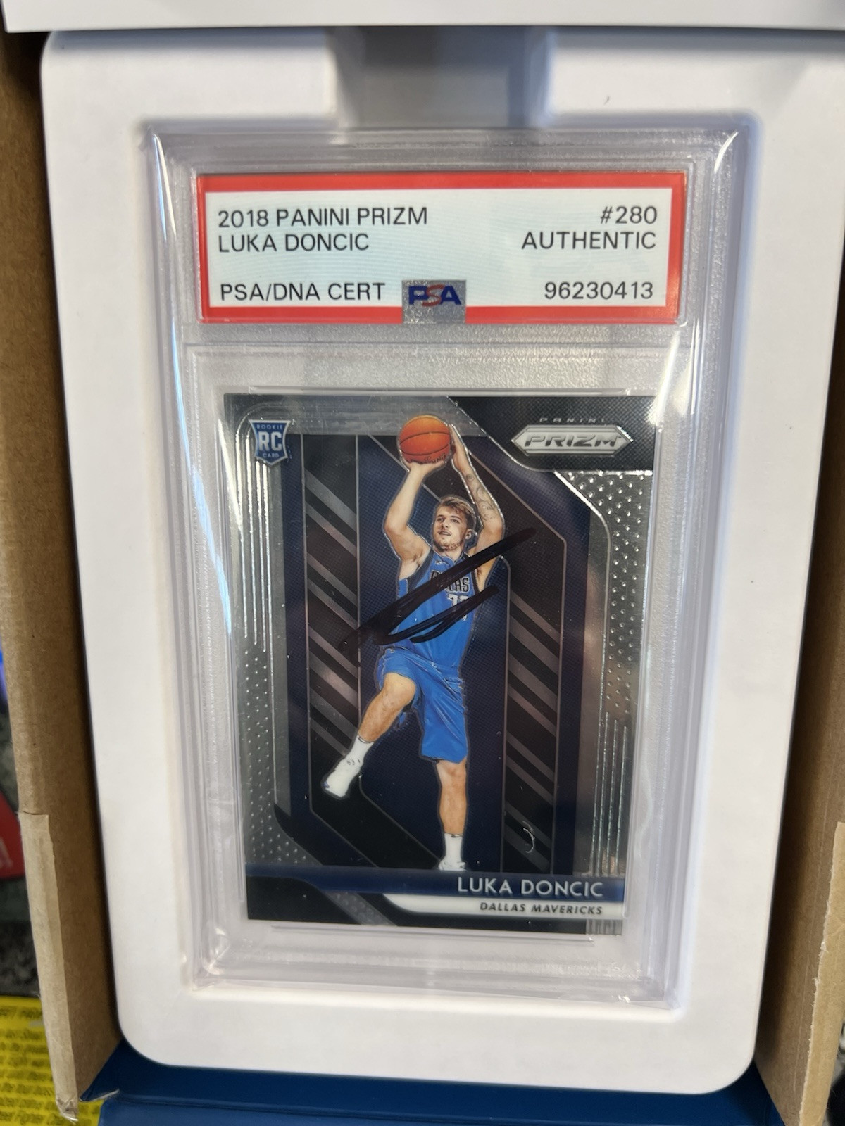2018-19 Panini Prizm Luka Doncic #280 RC Rookie Autograph Auto PSA/DNA Authentic 2018-19 Panini Prizm Luka Doncic #280 RC Rookie Autograph Auto PSA/DNA Authentic