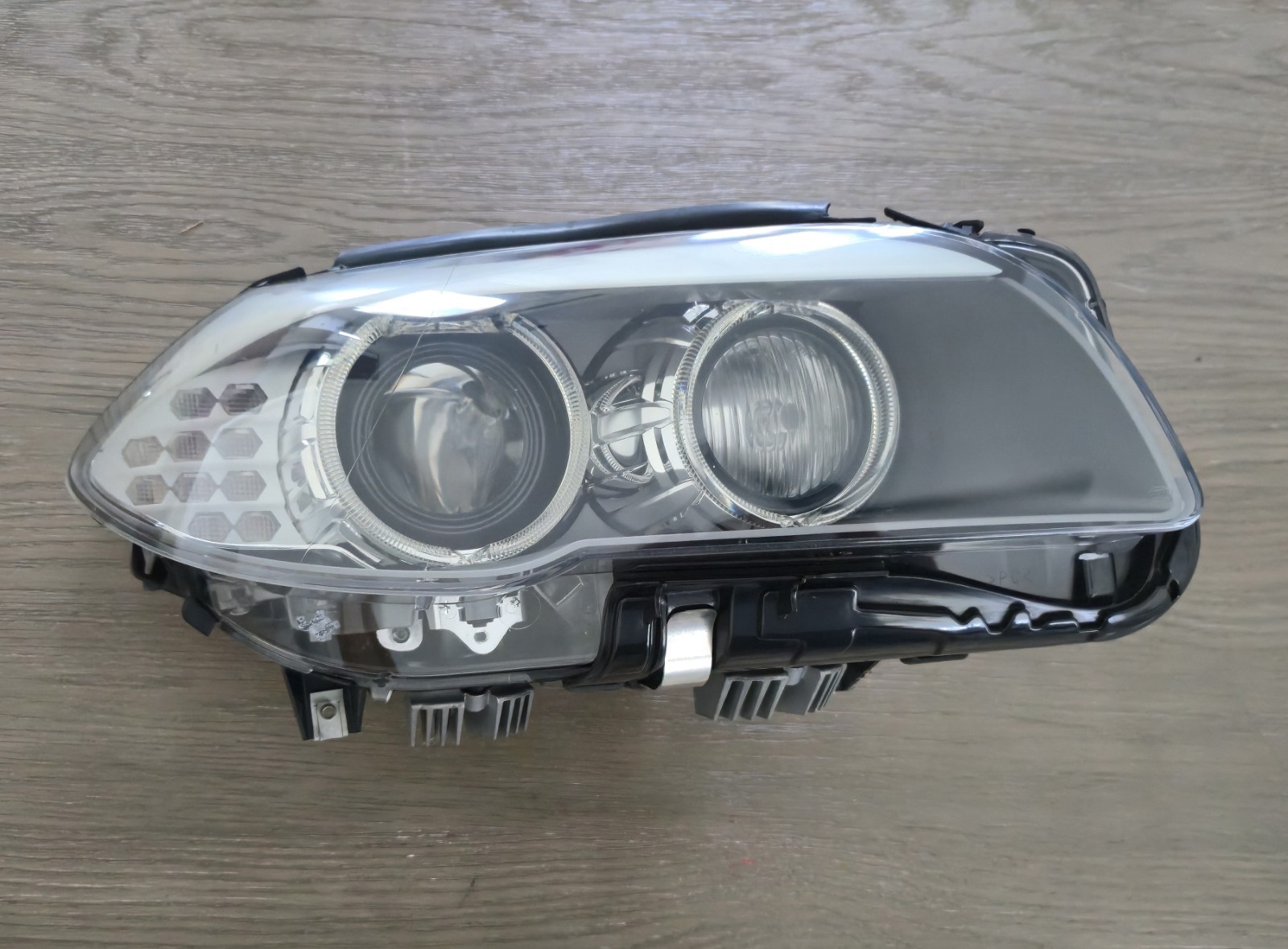 2011-2013 BMW F10 528i 535i 550i XENON HID HEADLIGHT RIGHT PASSENGER SIDE OEM