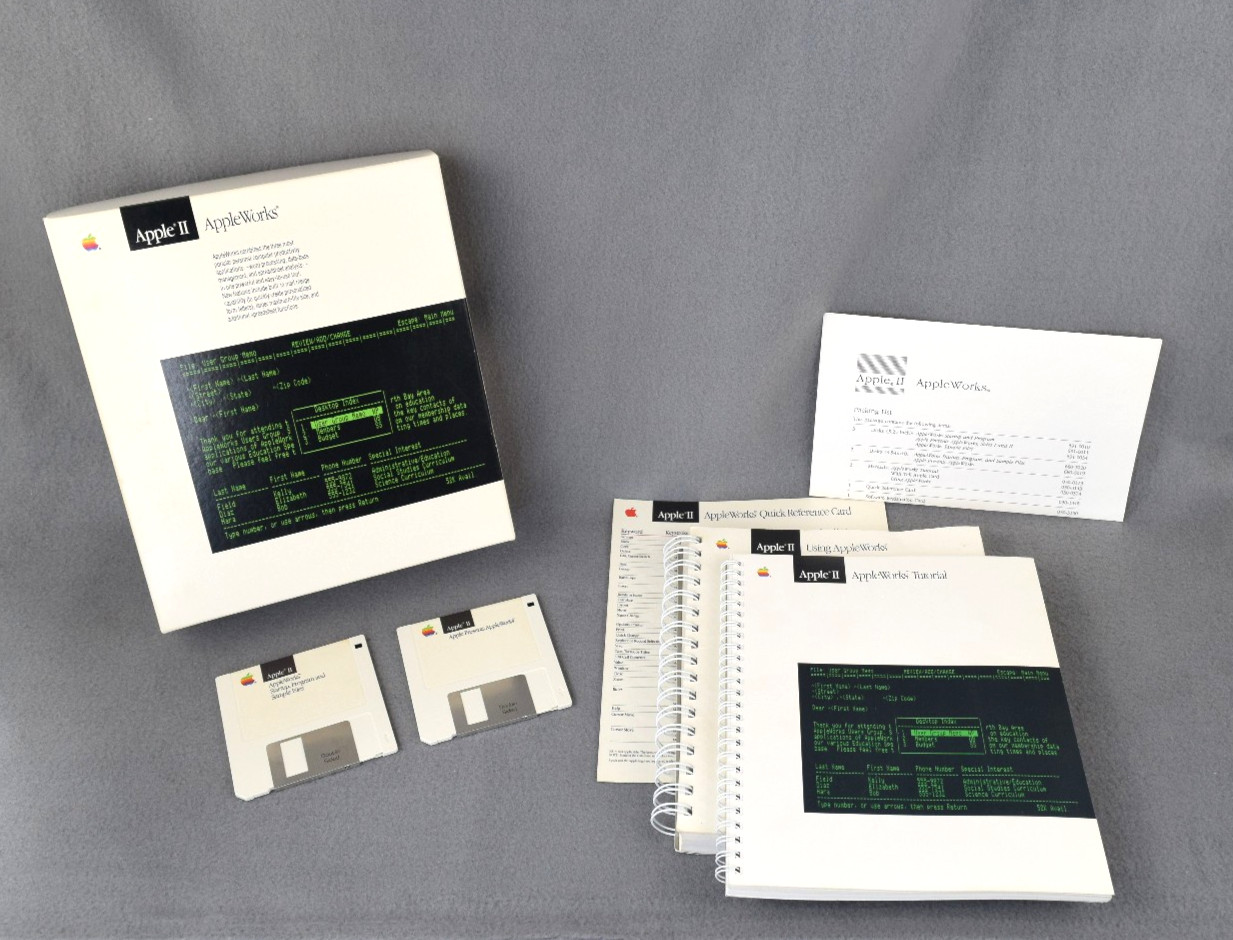 Vintage Apple II AppleWorks A2D4501/A Office Suite Software 1987 UNTESTED