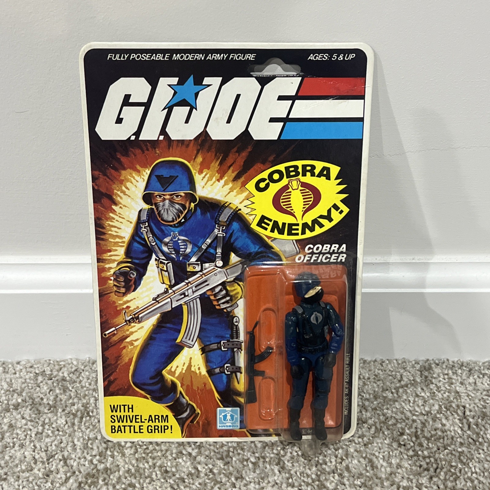 Vintage Hasbro G.I. Joe ARAH Cobra Officer V1 Straight Arm 1982 11-Back MOC Rare Vintage Hasbro G.I. Joe ARAH Cobra Officer V1 Straight Arm 1982 11-Back MOC Rare